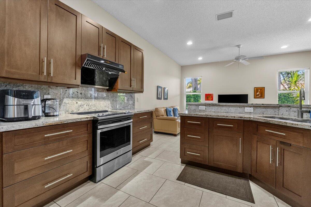6634 Jog Palm Drive