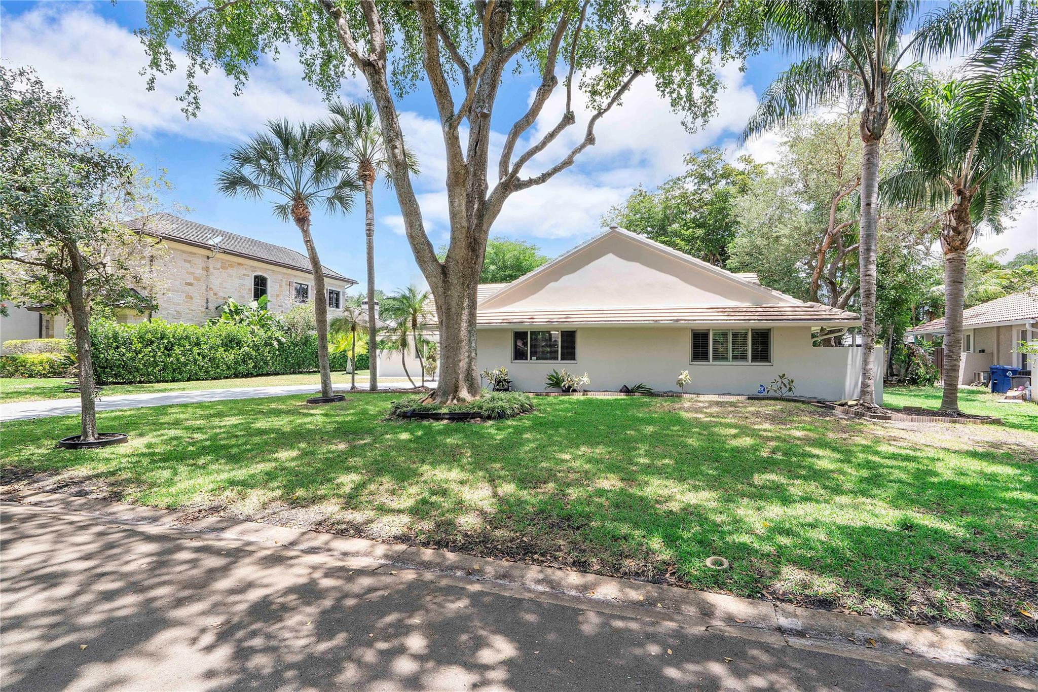 10209 Vestal Court