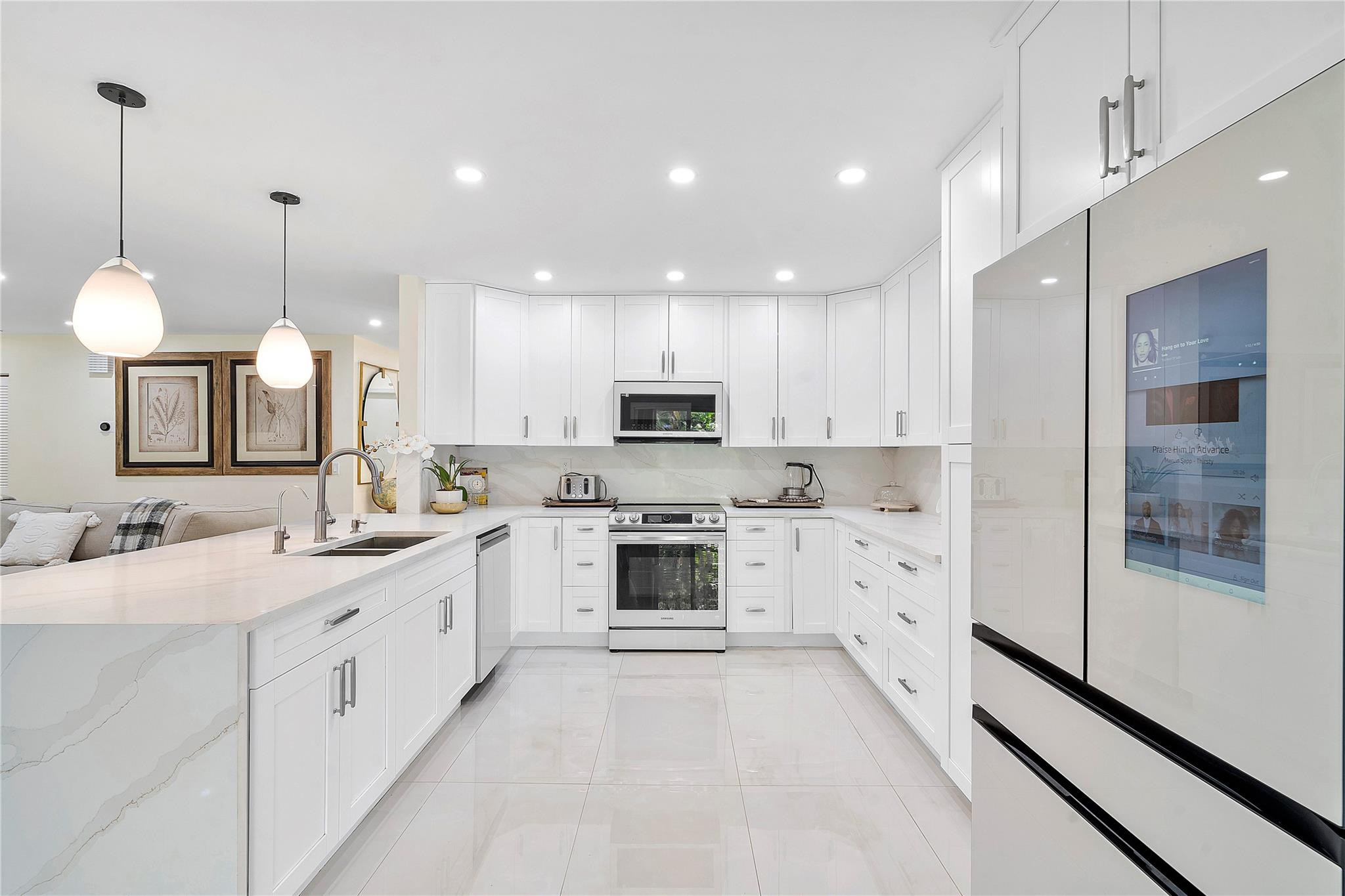 10209 Vestal Court