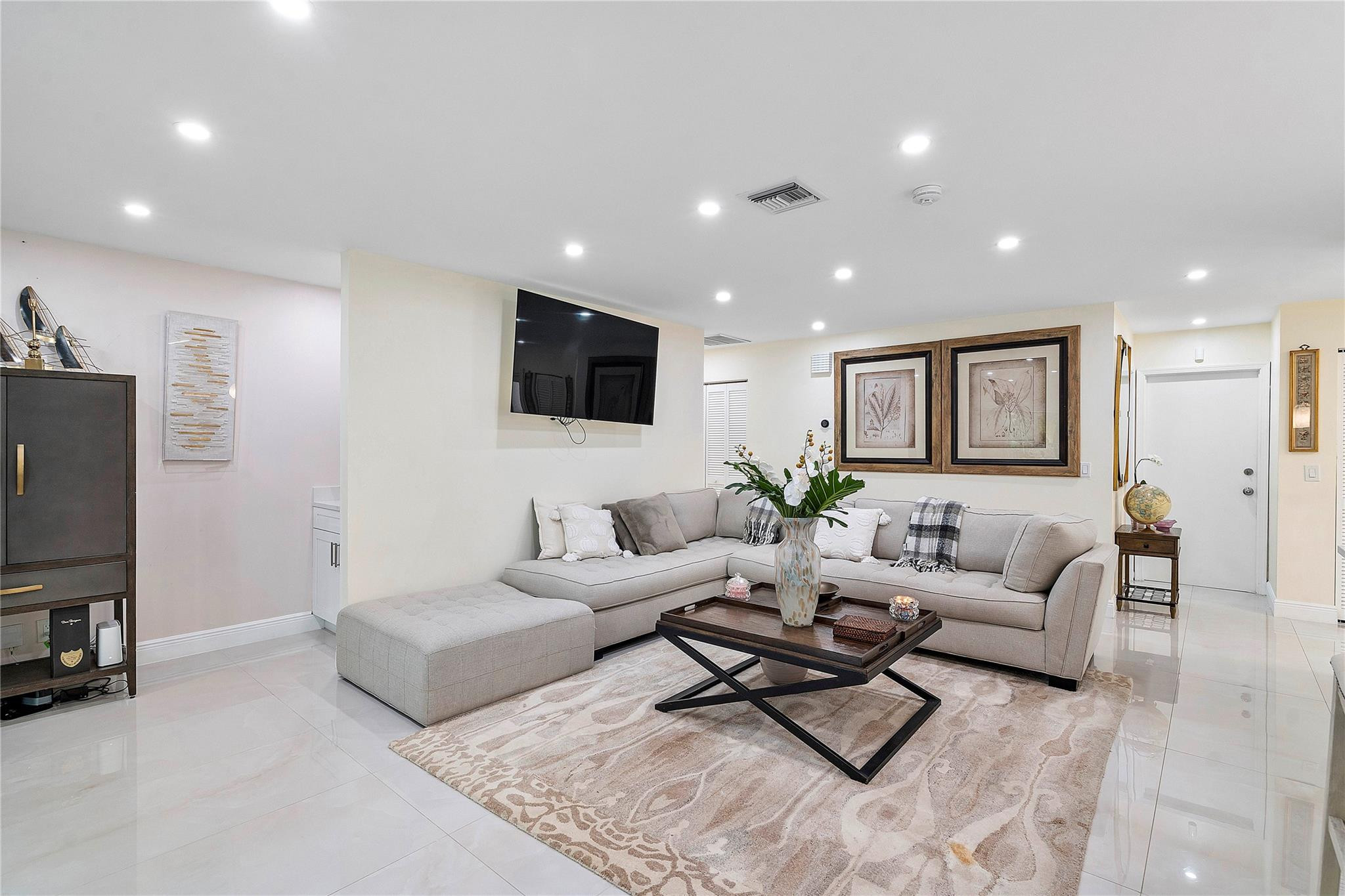 10209 Vestal Court