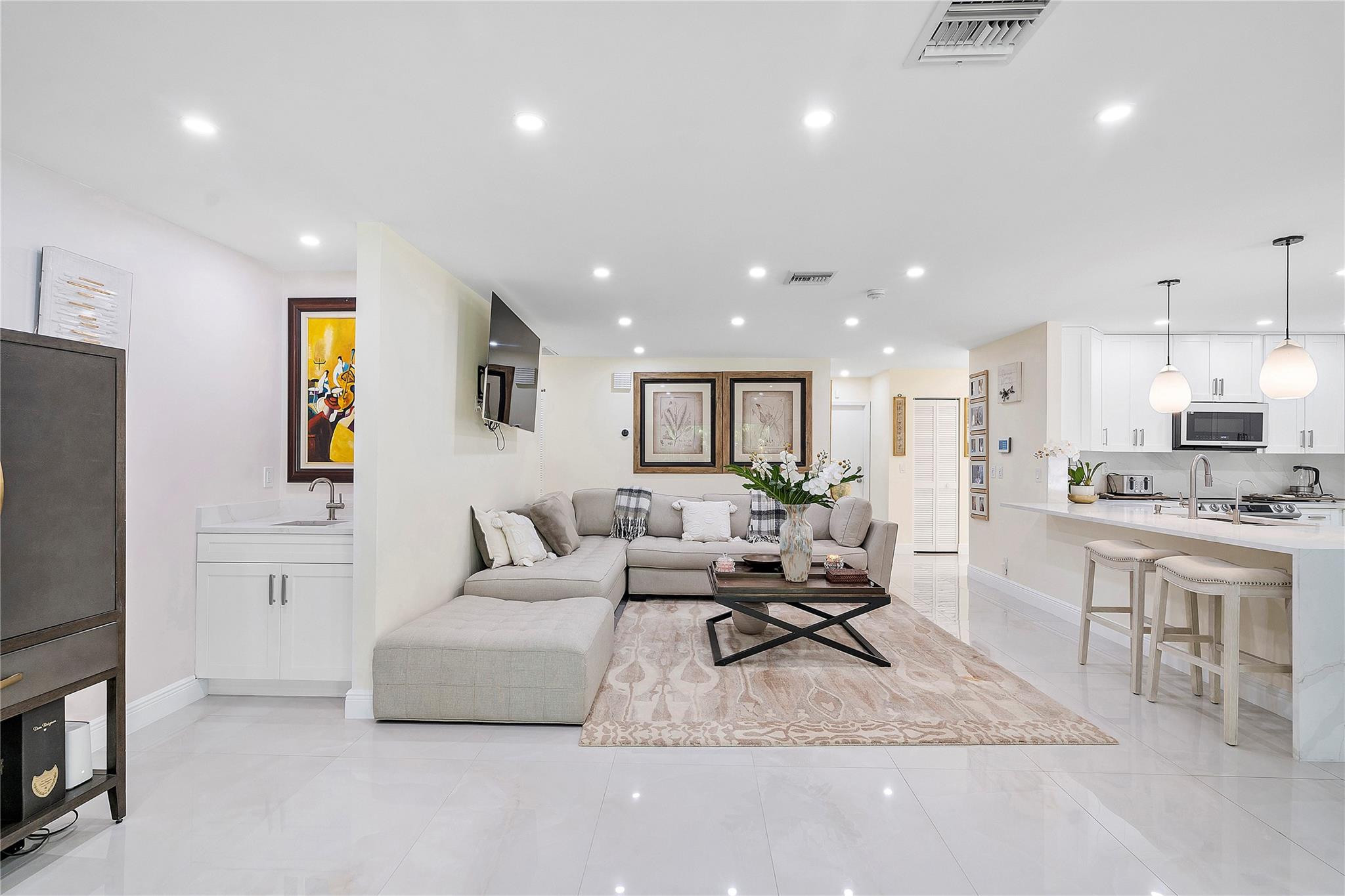 10209 Vestal Court