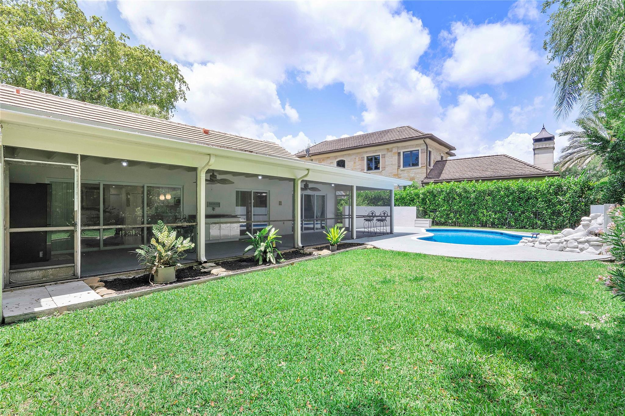 10209 Vestal Court
