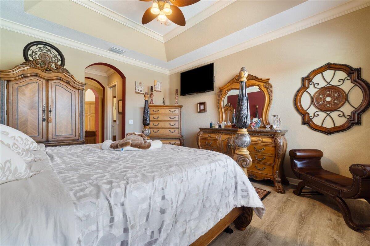 12390 NW 78TH Manor