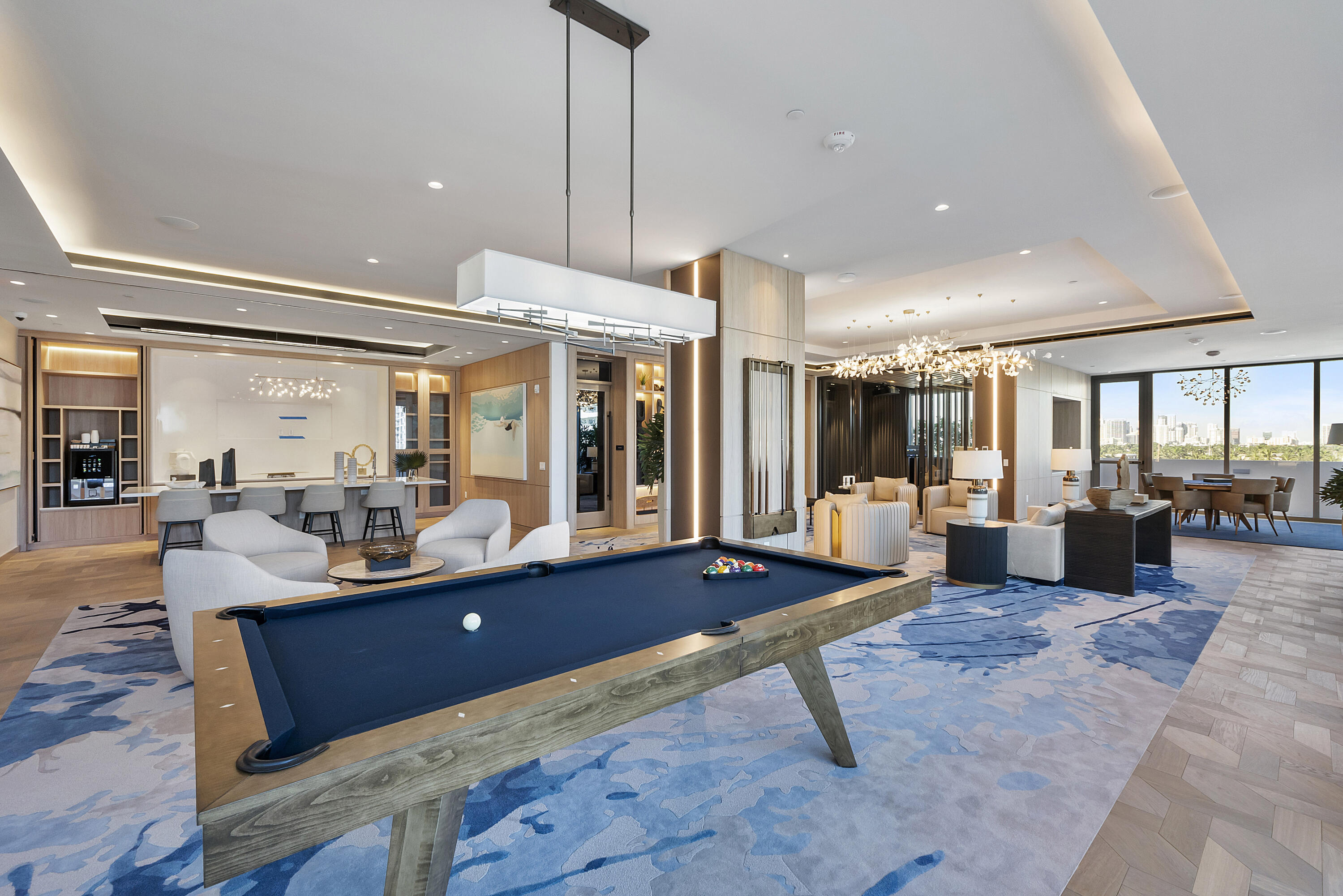 153 N Seabreeze Boulevard 1604