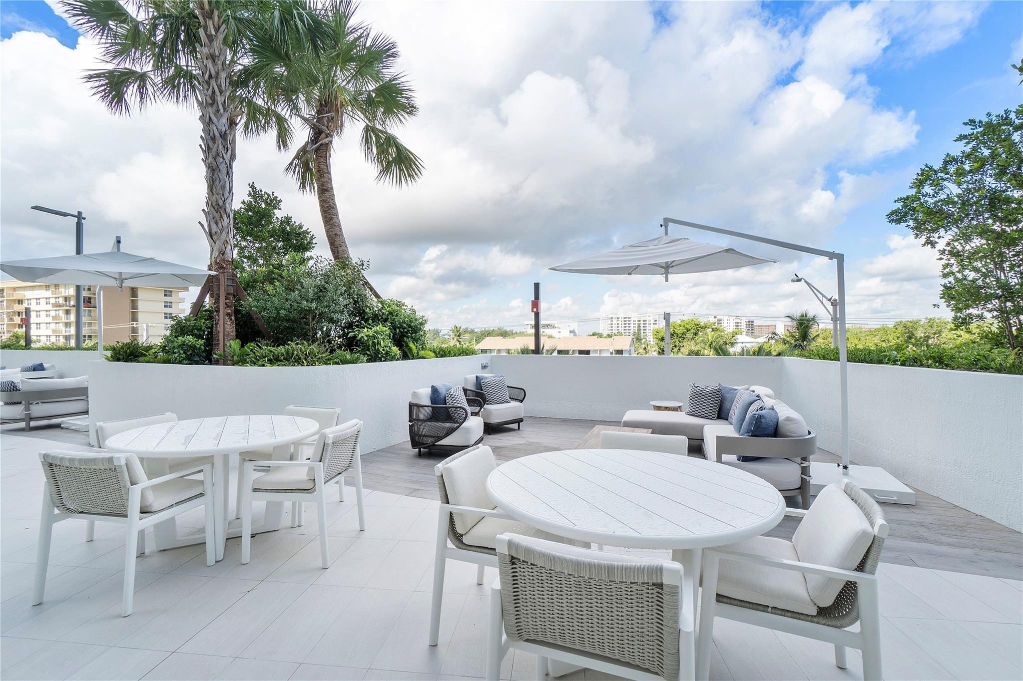 1116 N Ocean Blvd Unit: 1606