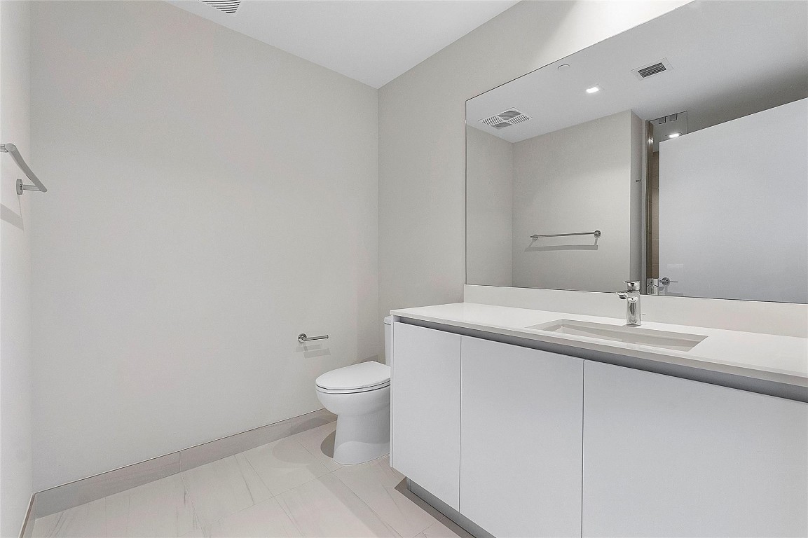 1116 N Ocean Blvd Unit: 504