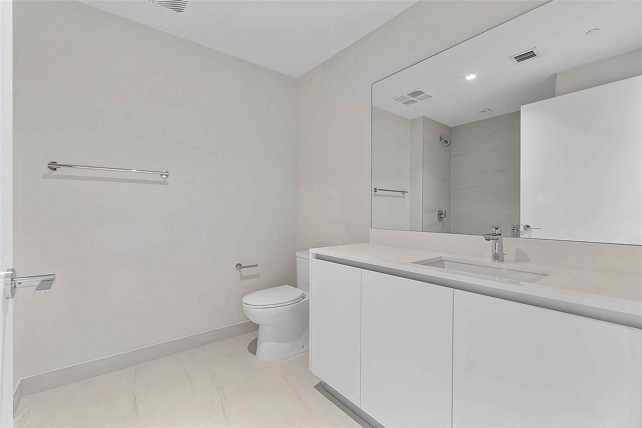 1116 N Ocean Blvd Unit: 504