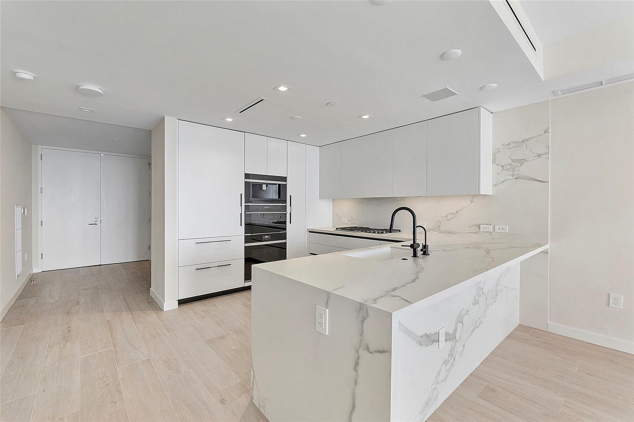 1116 N Ocean Blvd Unit: 805