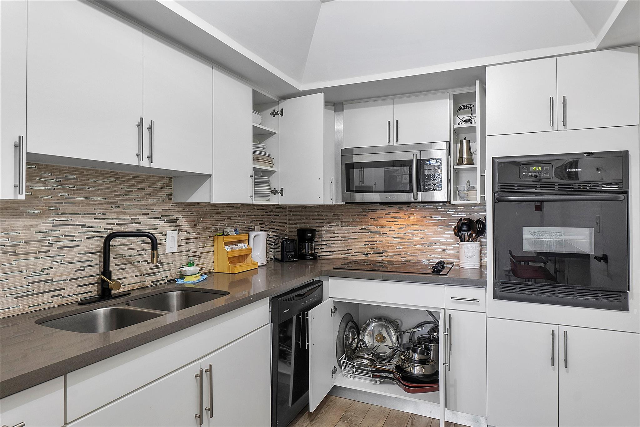 3901 S Ocean Dr Unit: 3W