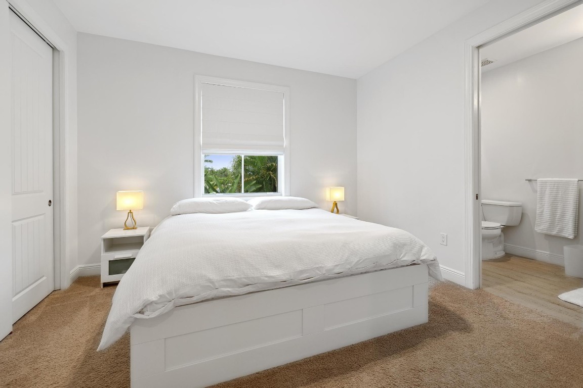 1033 NE 13th Ave 1033