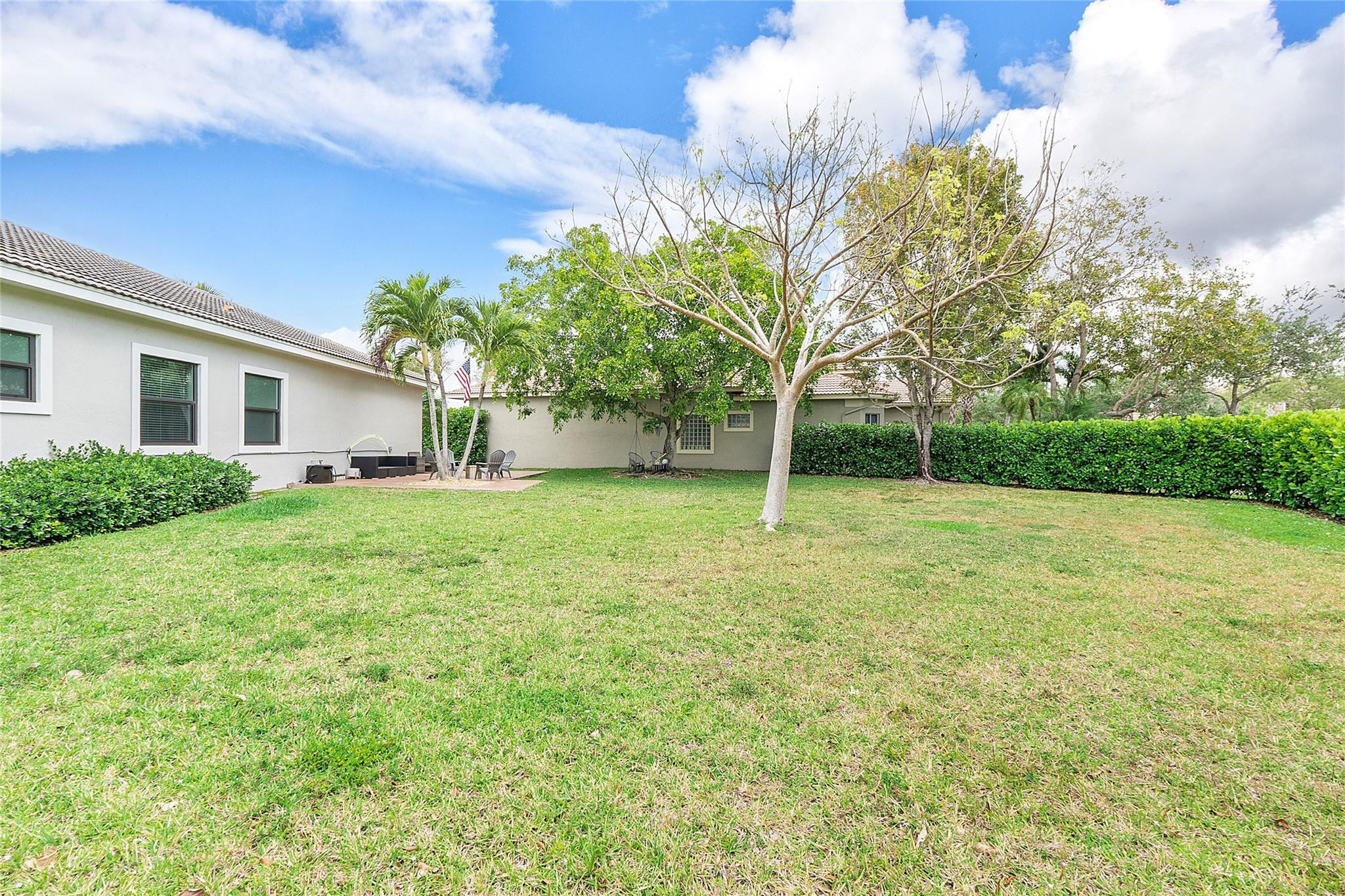12199 NW 77th Mnr