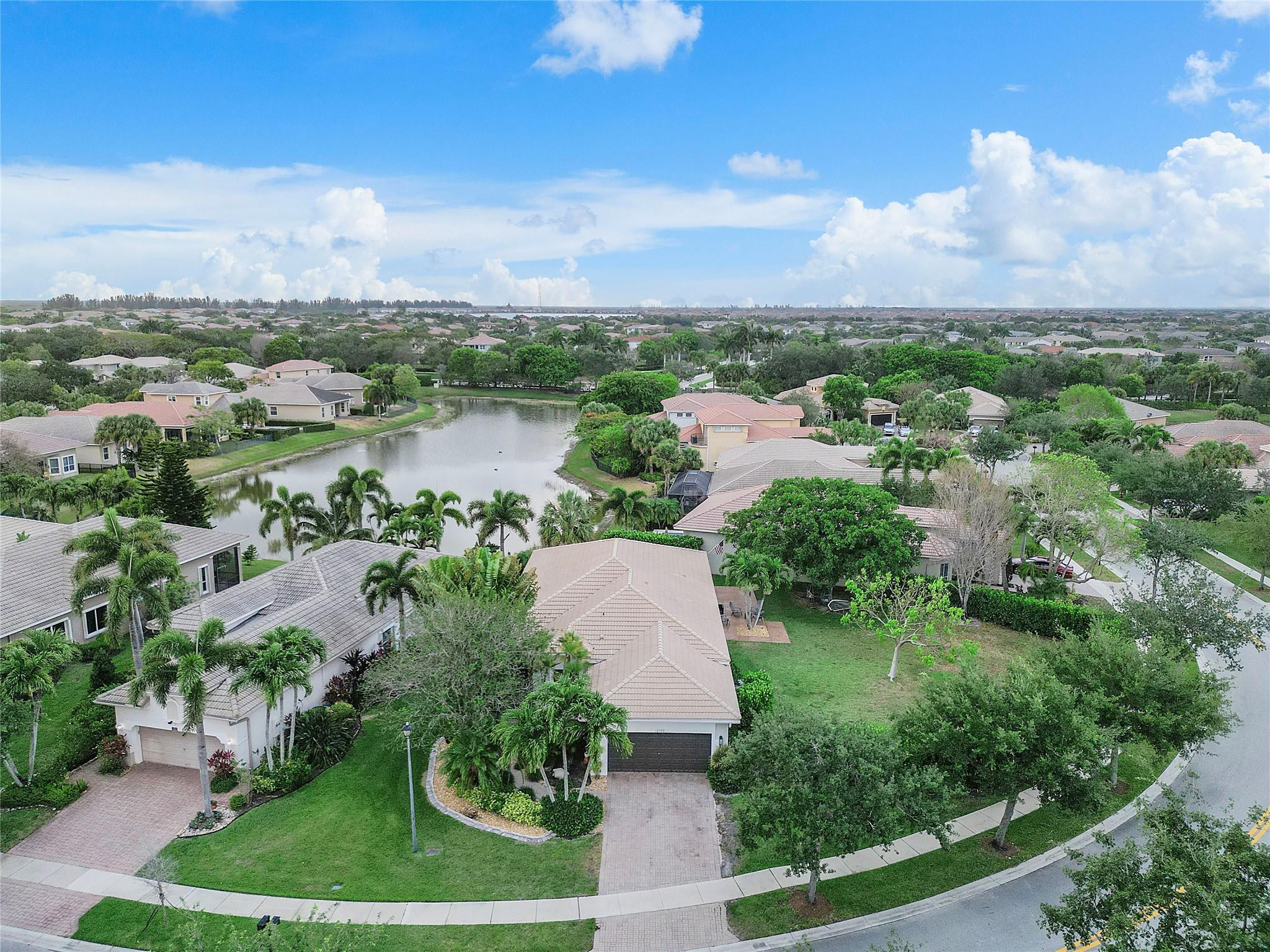 12199 NW 77th Mnr