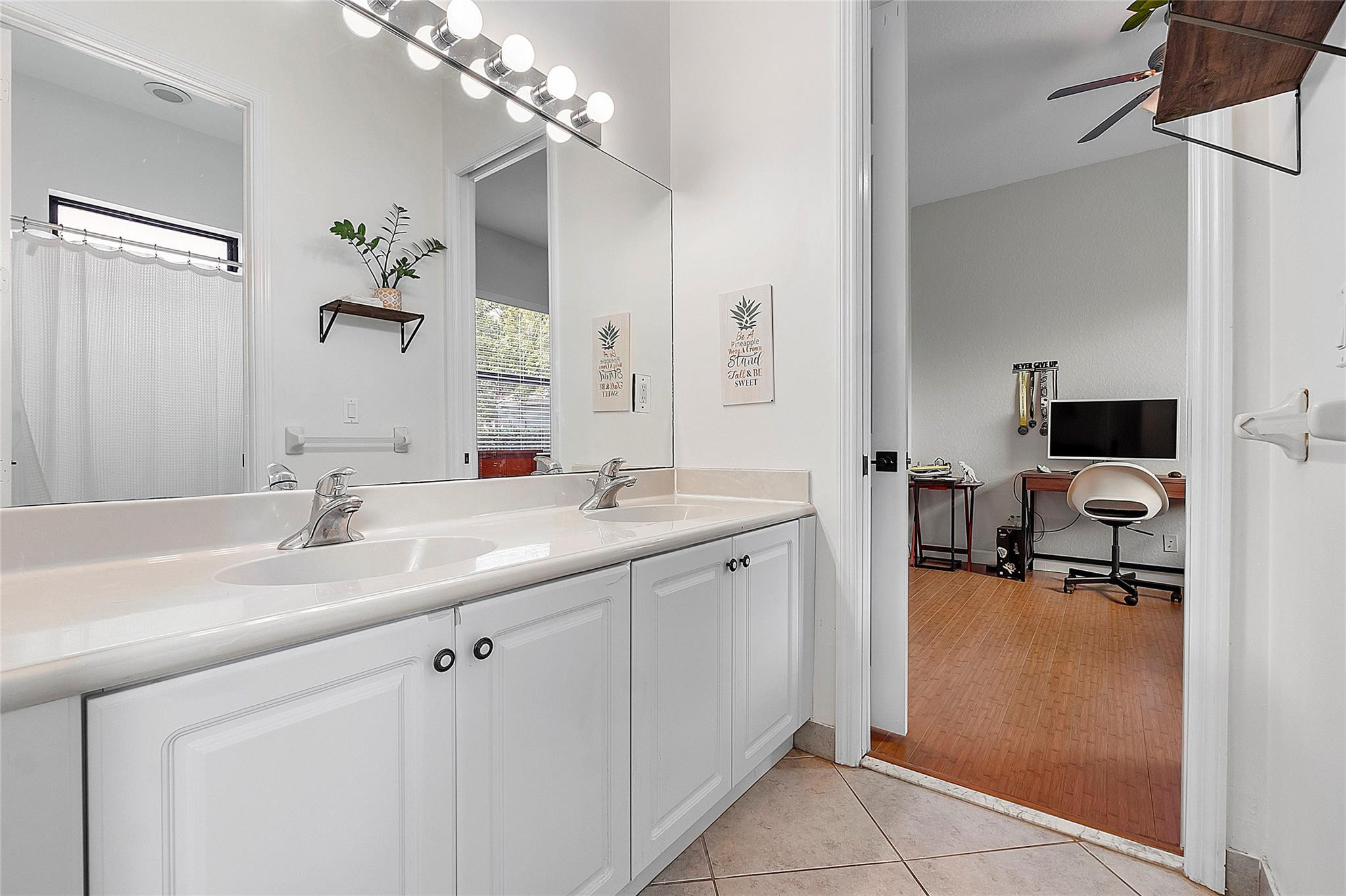 12199 NW 77th Mnr