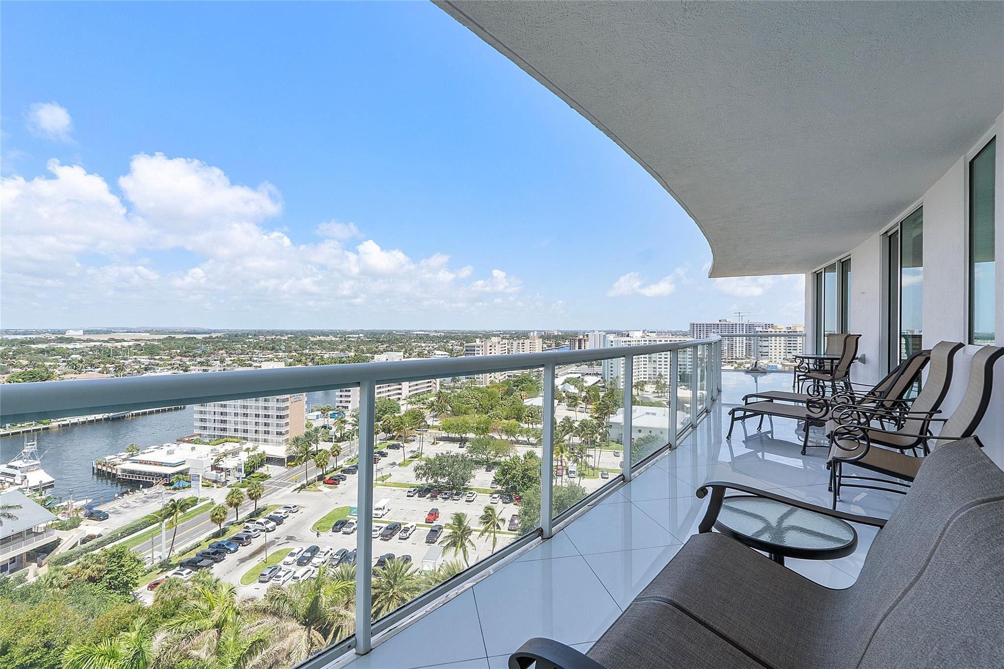 1 N Ocean Blvd 1407