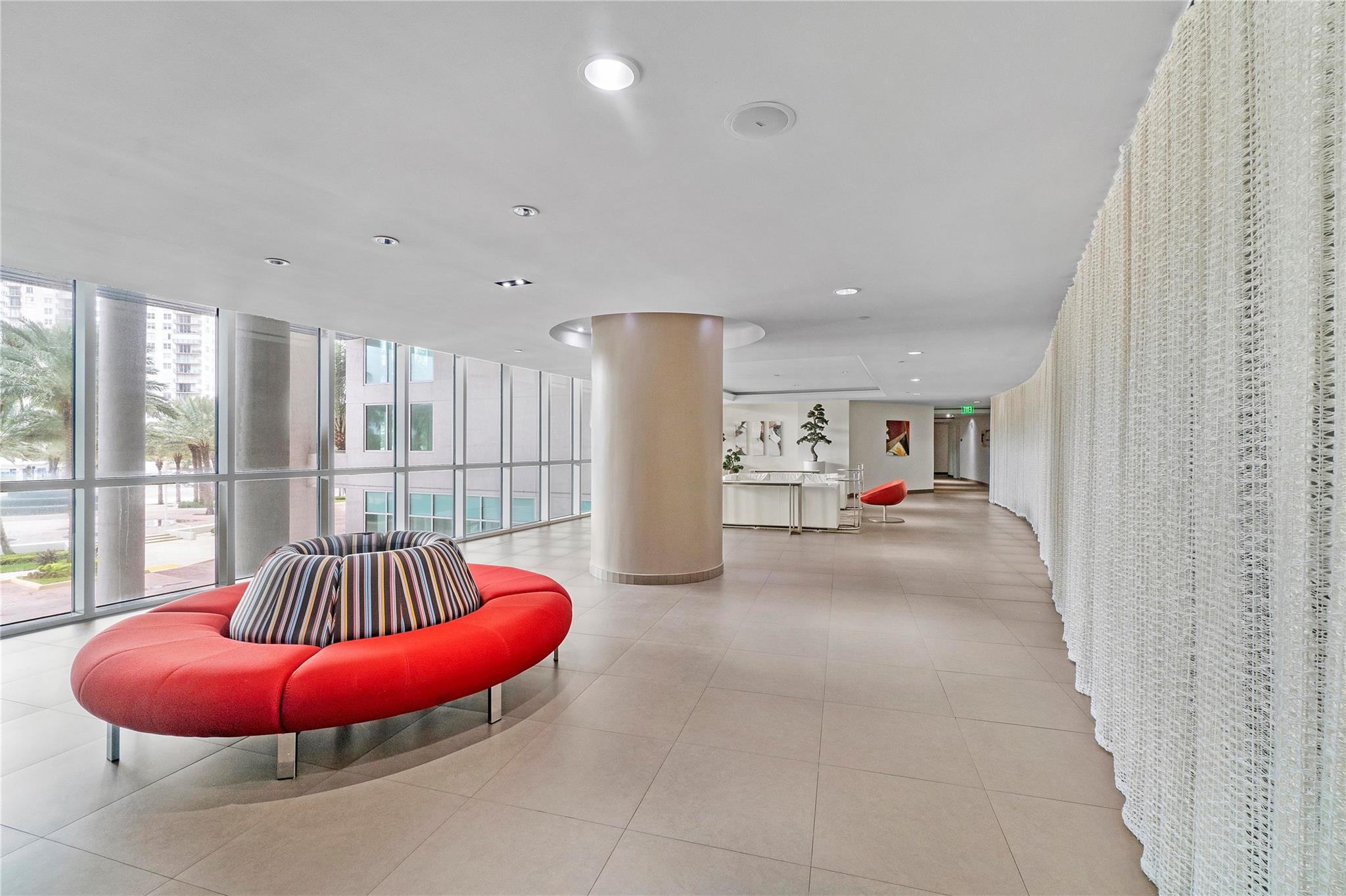 1 N Ocean Blvd 1407