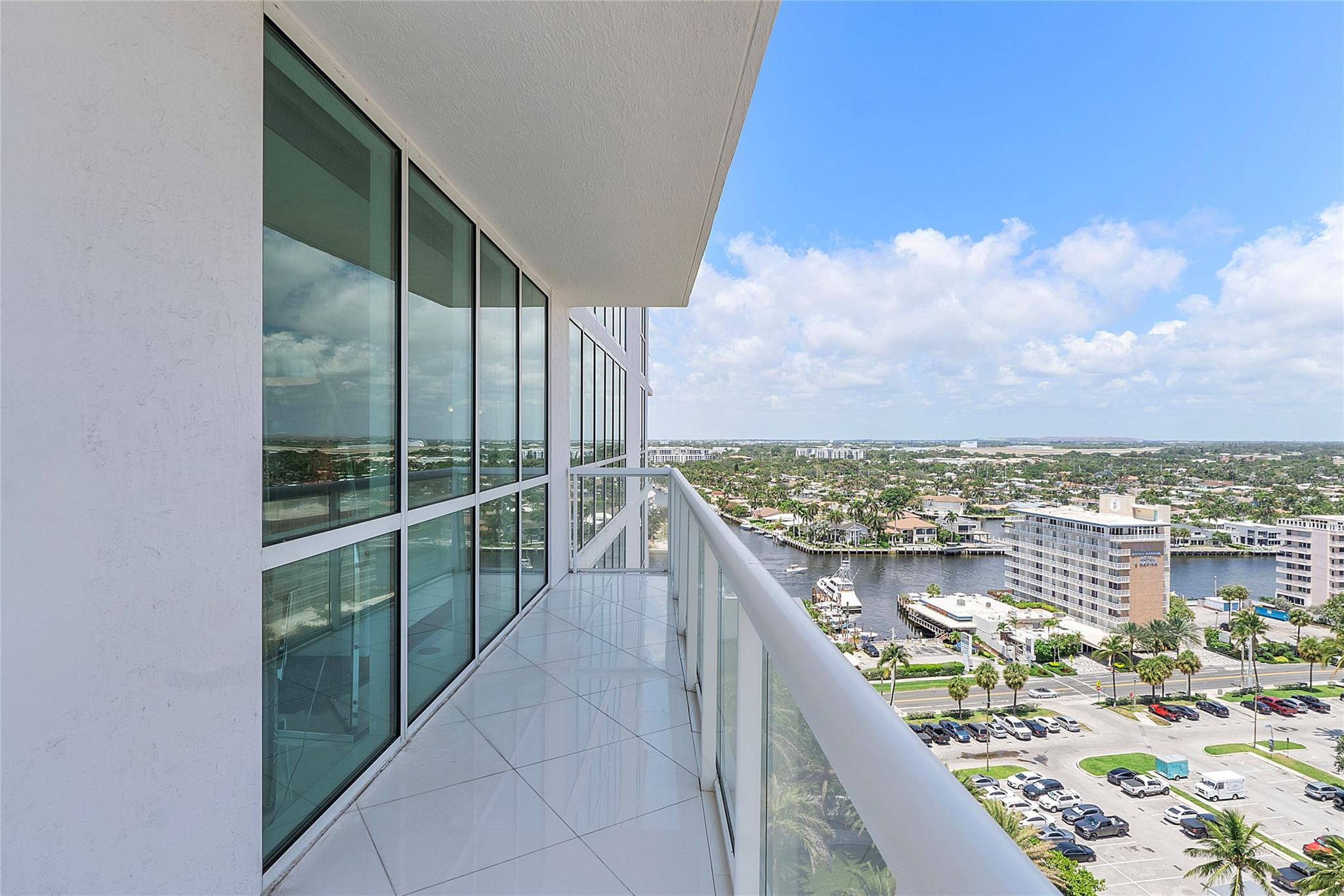 1 N Ocean Blvd 1407