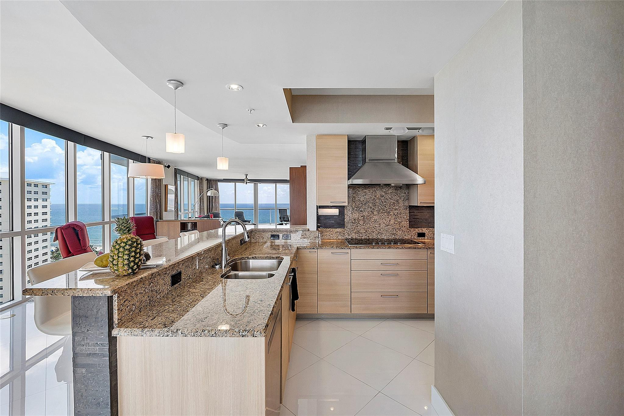 1 N Ocean Blvd 1407