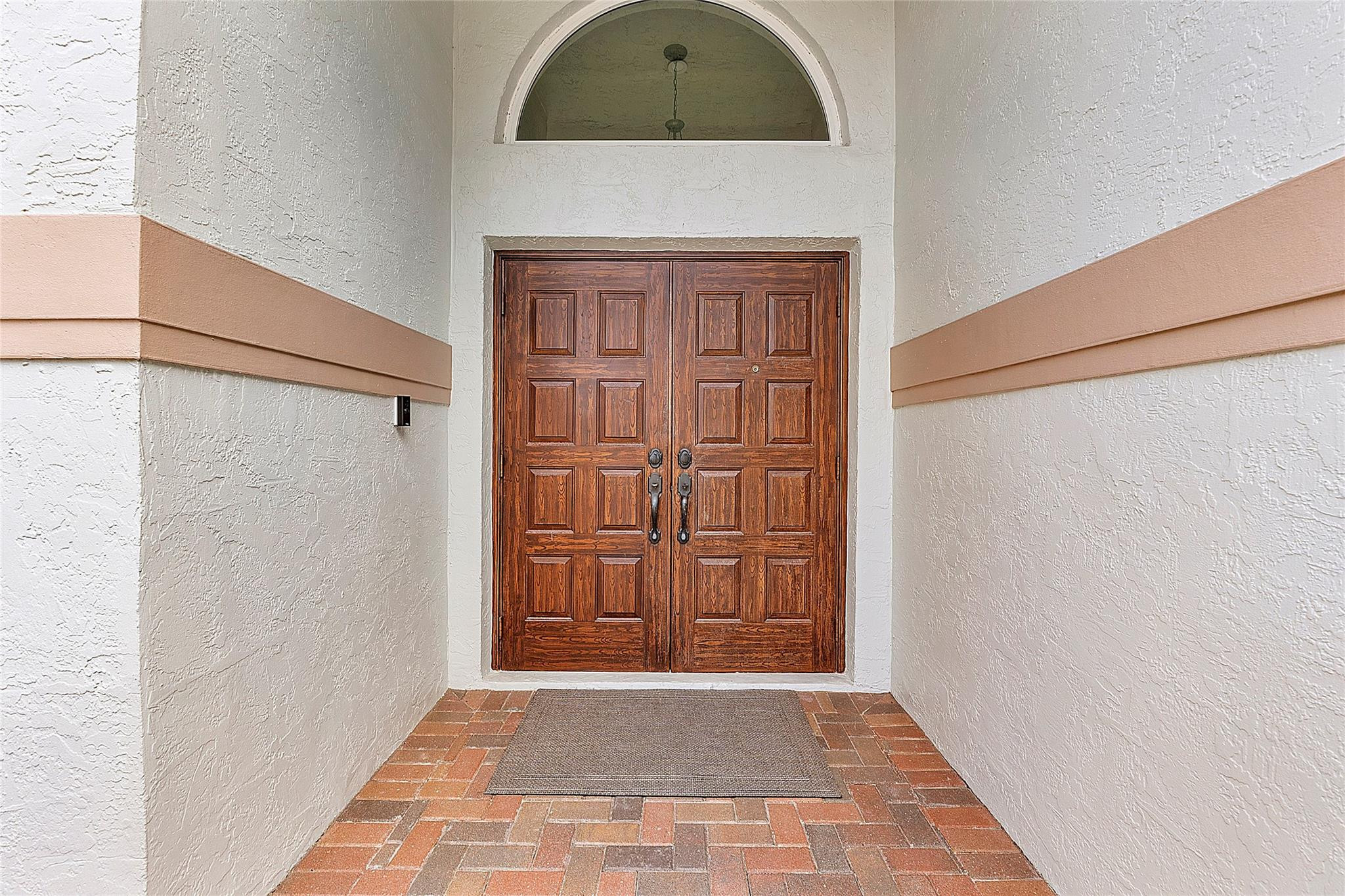 9760 NW 51st St