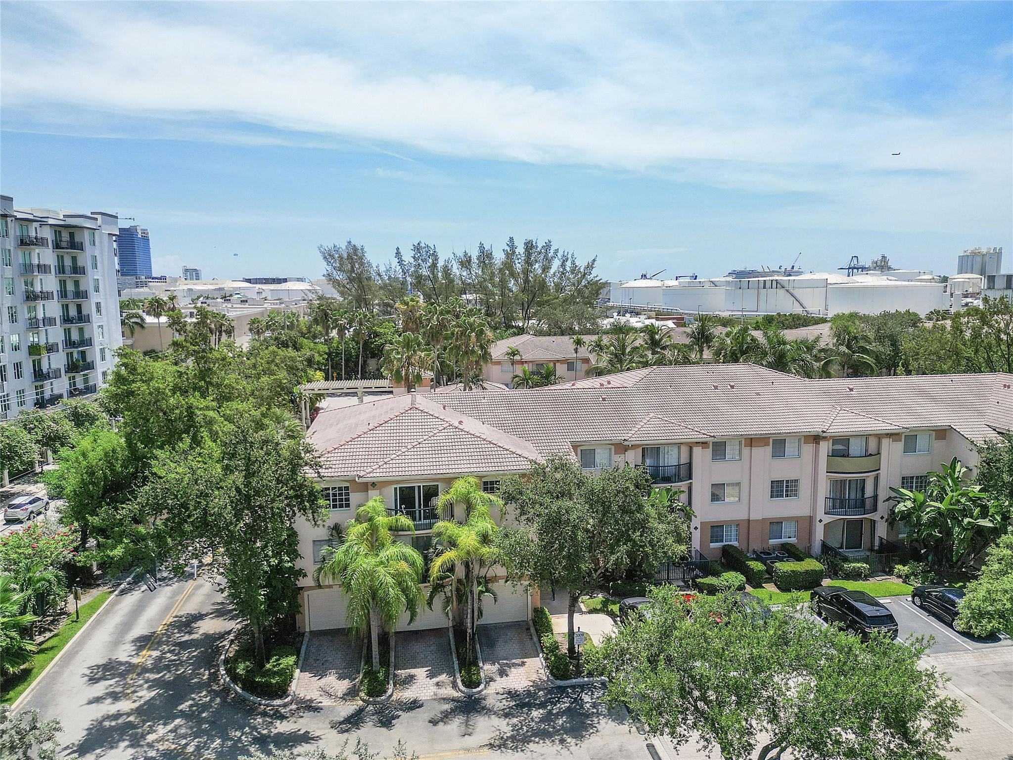 2009 SE 10th Ave 301