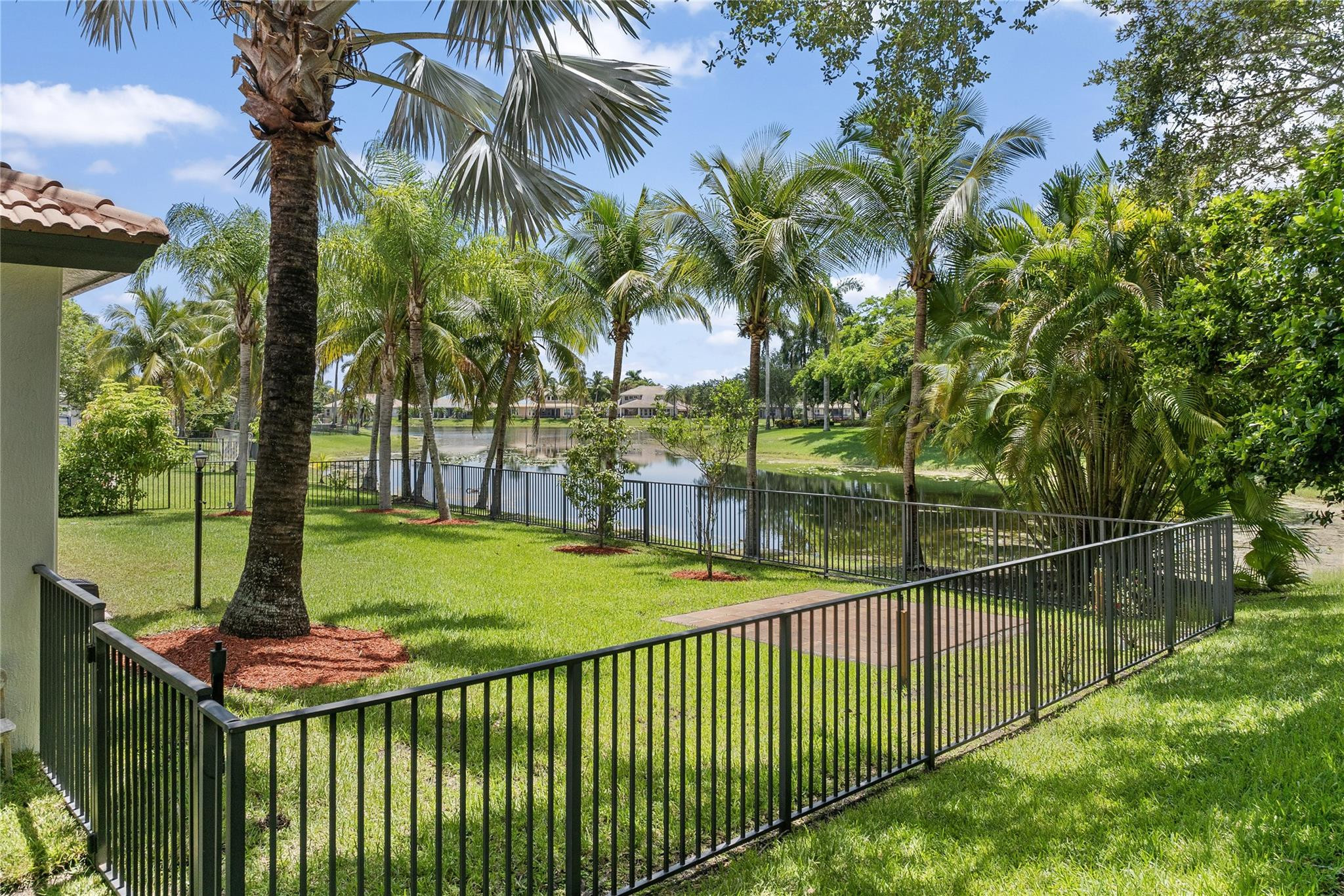 11232 NW 68TH PL