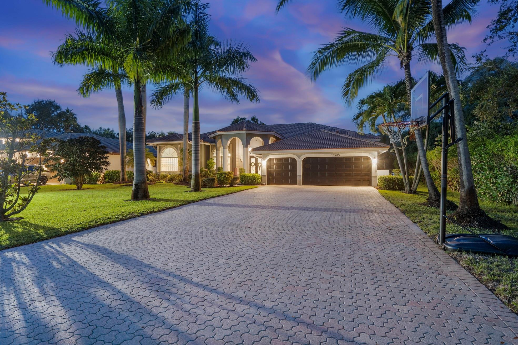 11949 NW 11th Ct