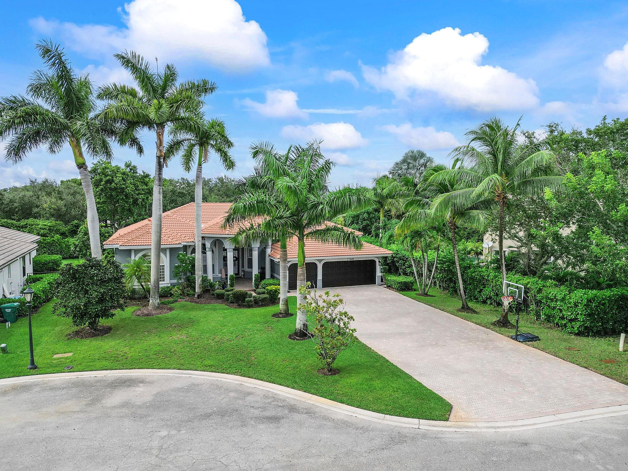 11949 NW 11th Ct