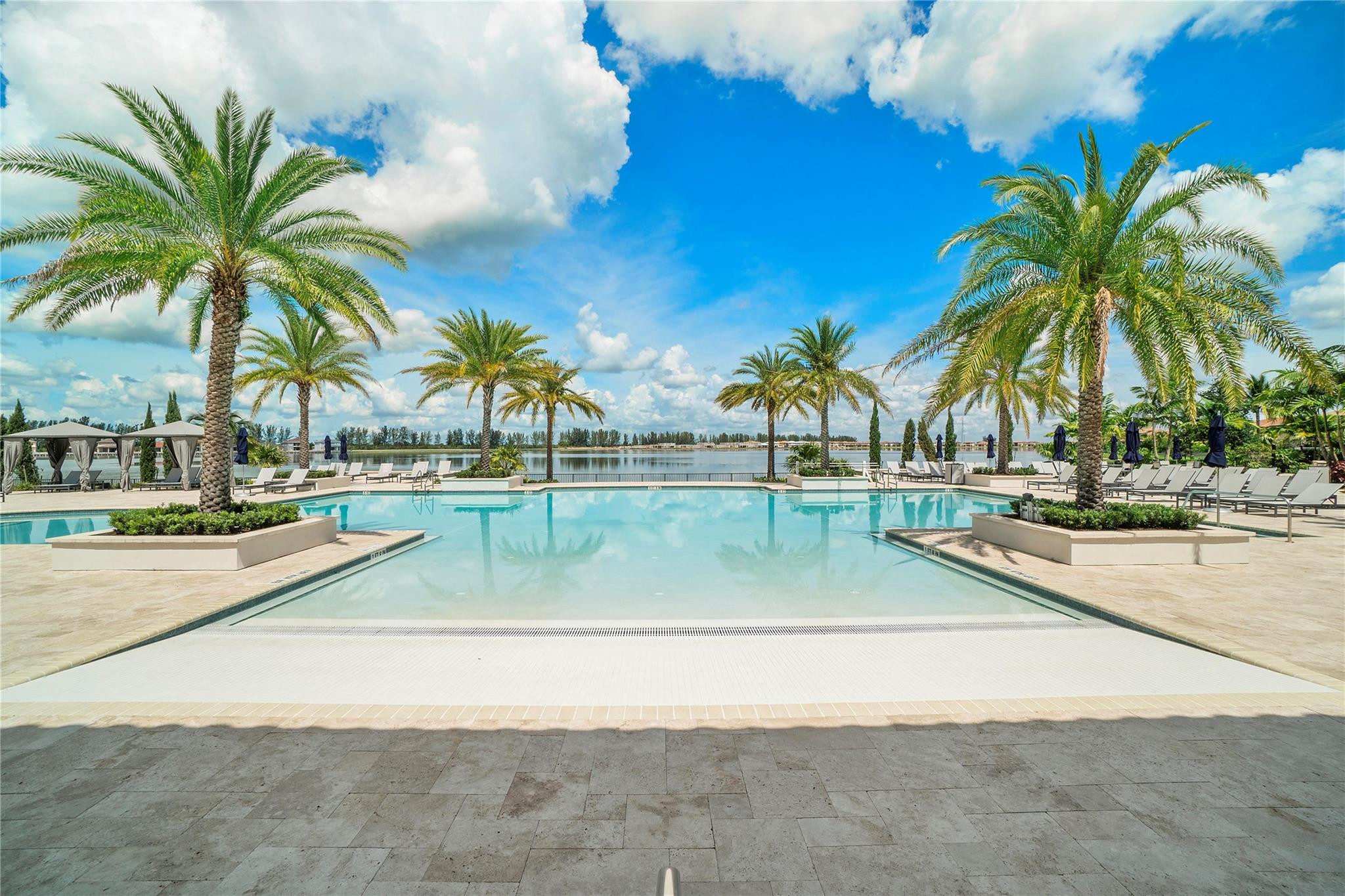 11740 Waterway Cir
