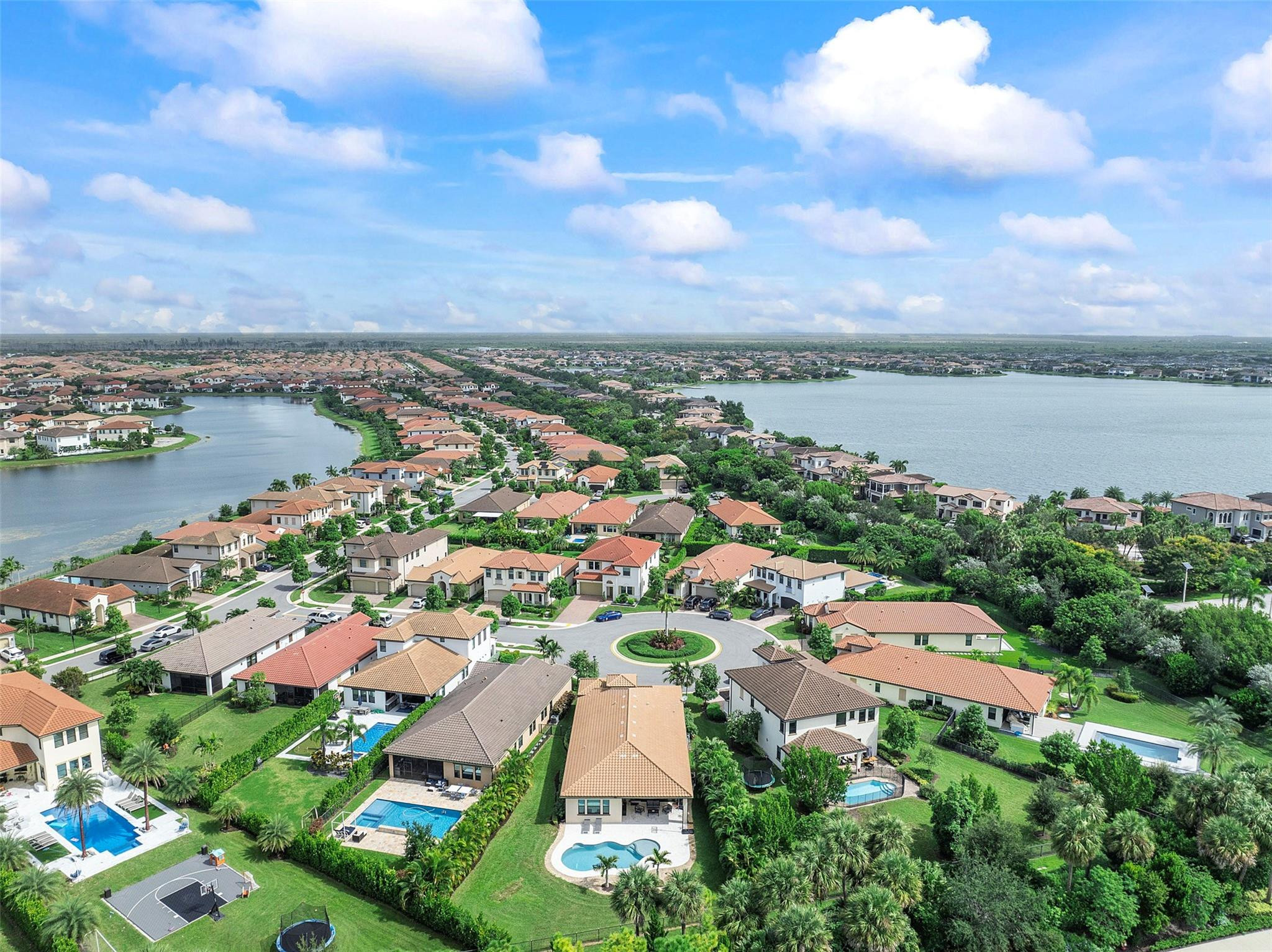 11740 Waterway Cir