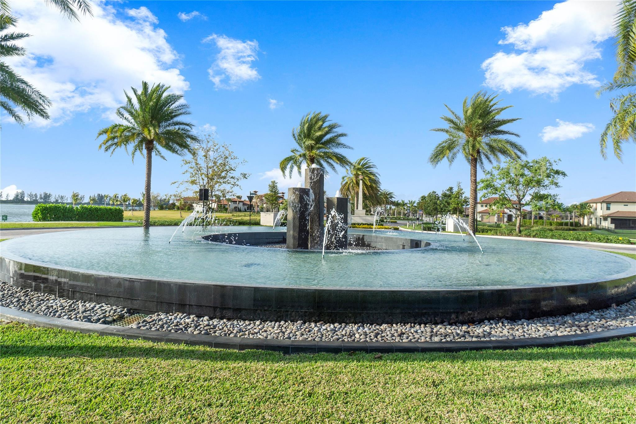 11740 Waterway Cir
