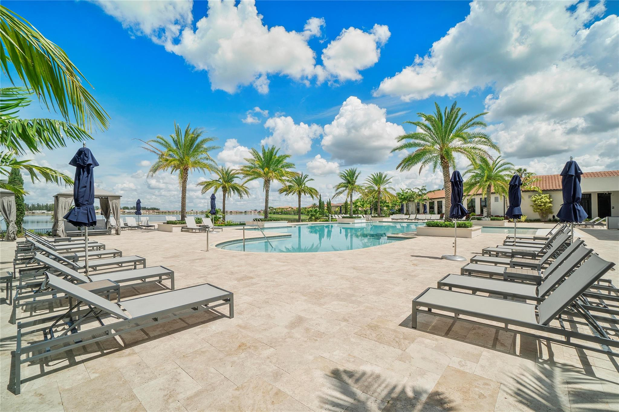 11740 Waterway Cir