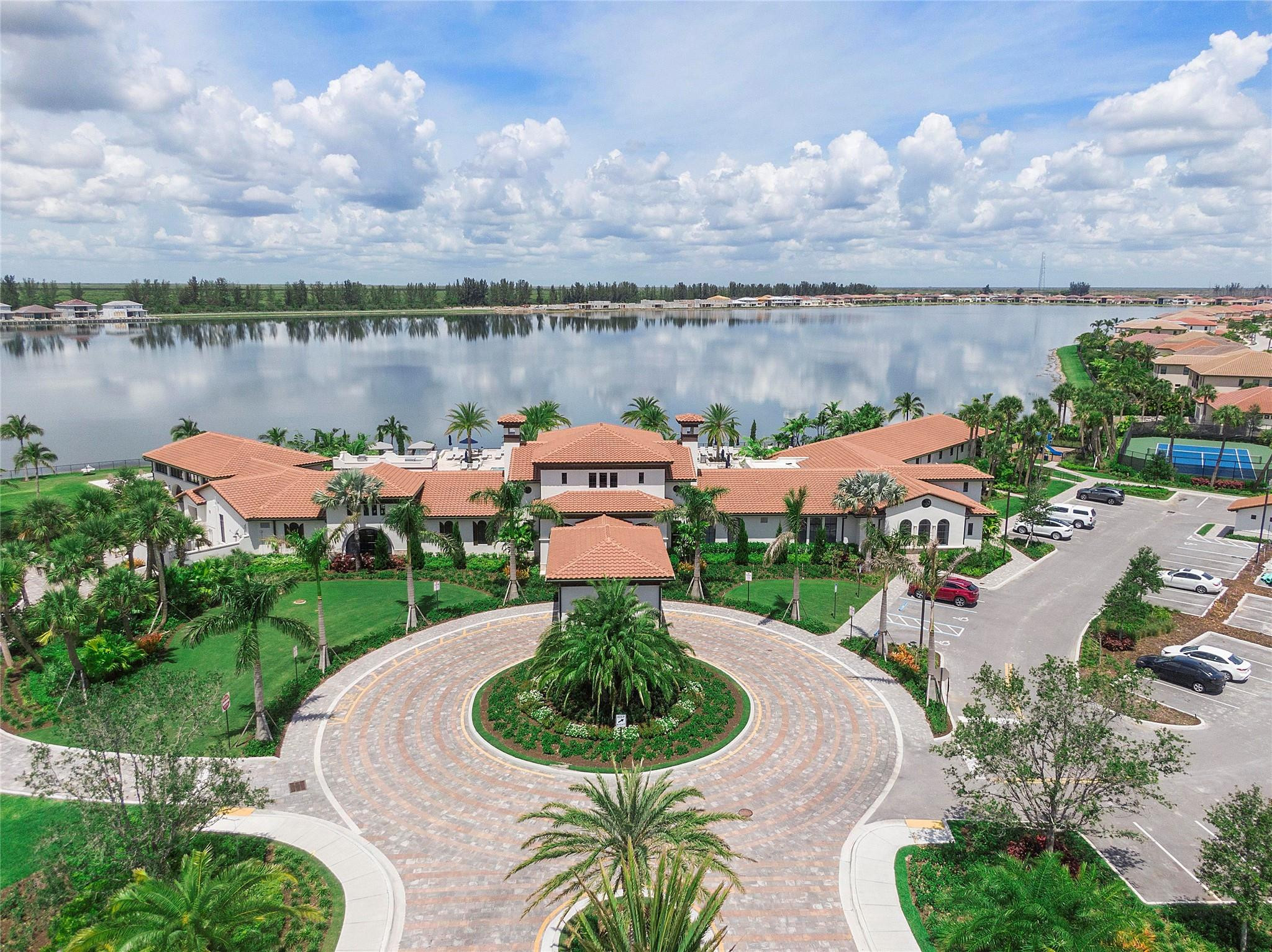 11740 Waterway Cir