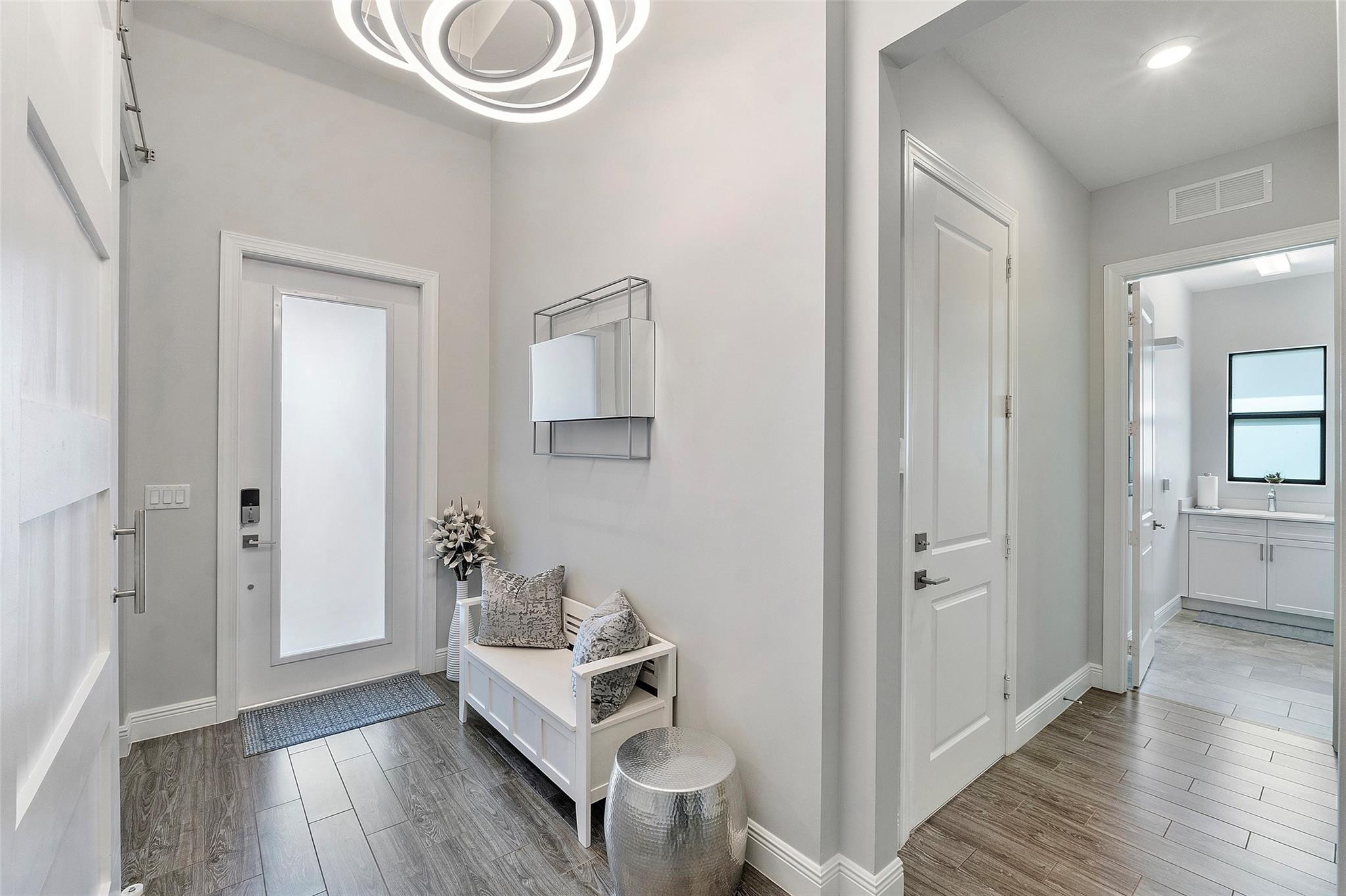 11740 Waterway Cir