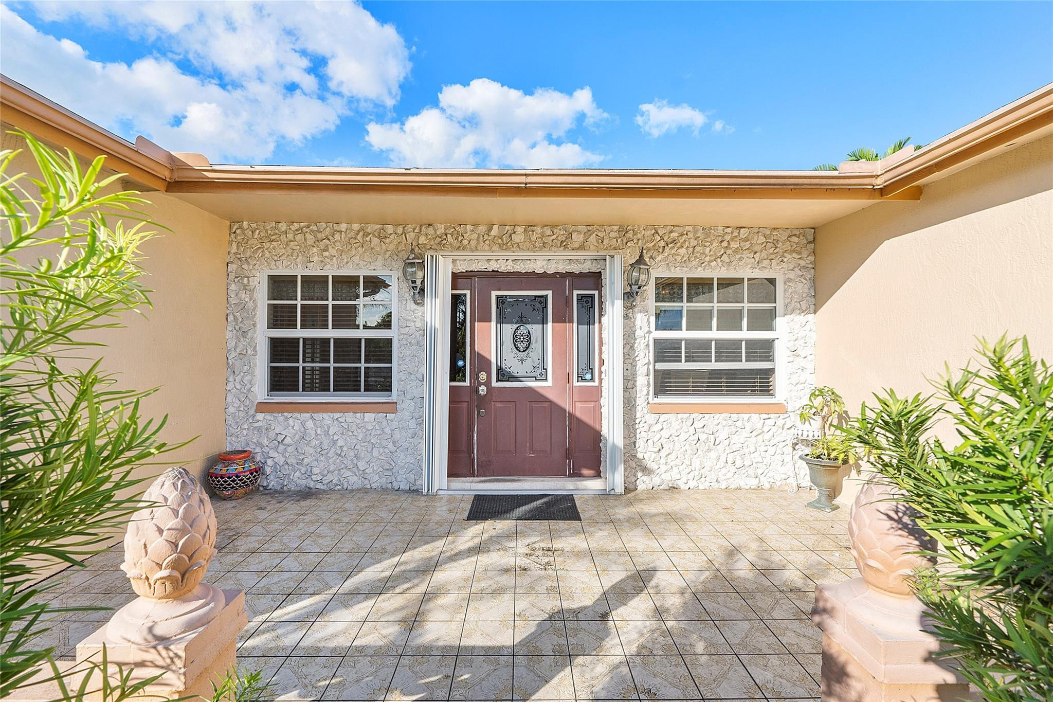 4701 NW 41st Ct
