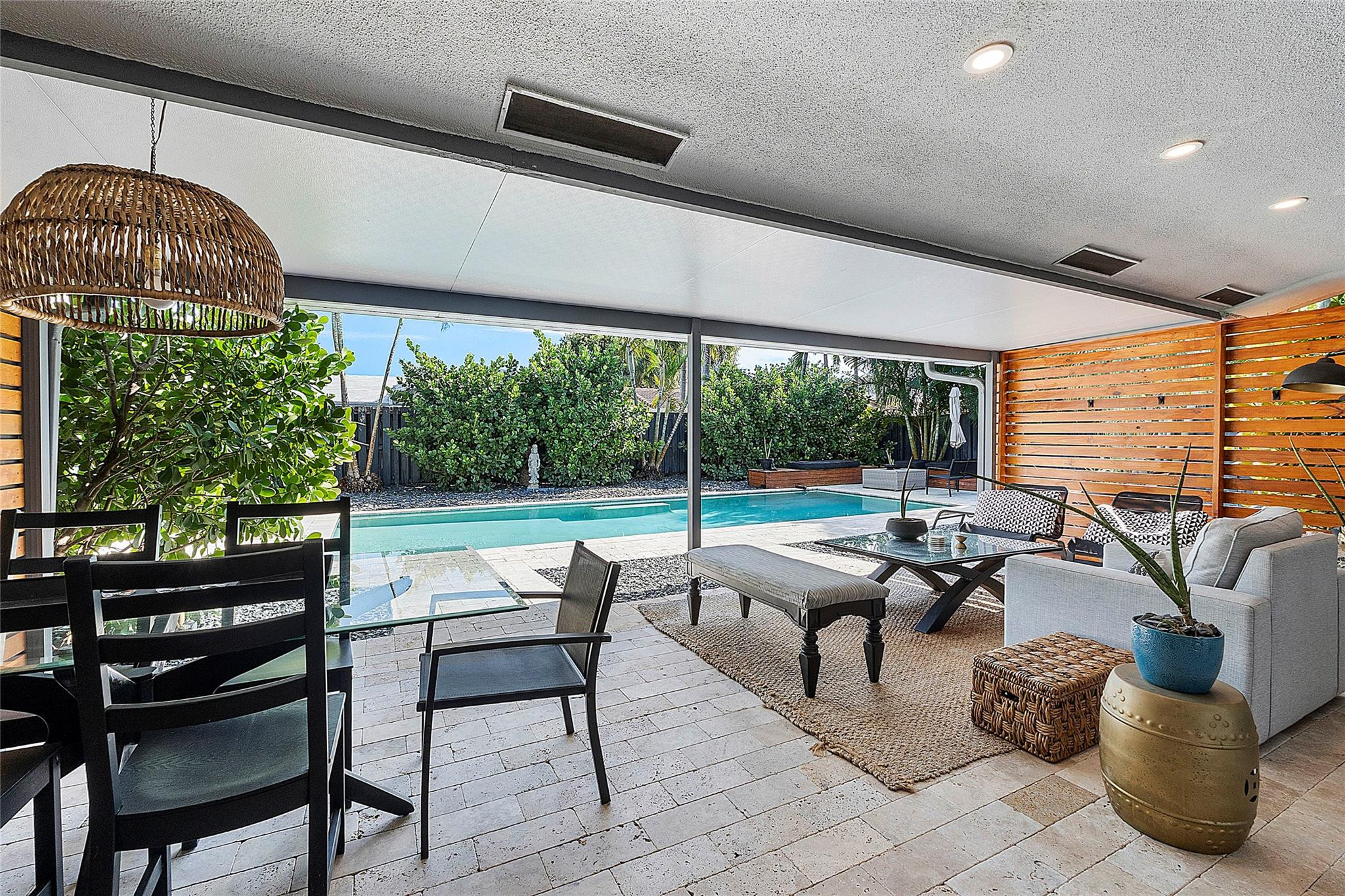 5260 NE 17th Ter