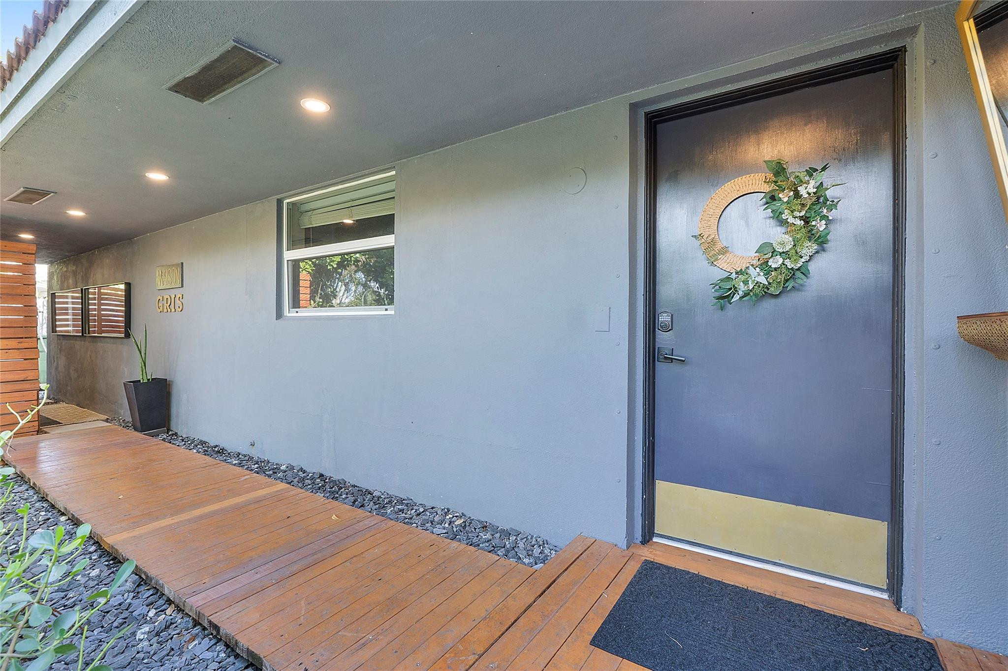 5260 NE 17th Ter