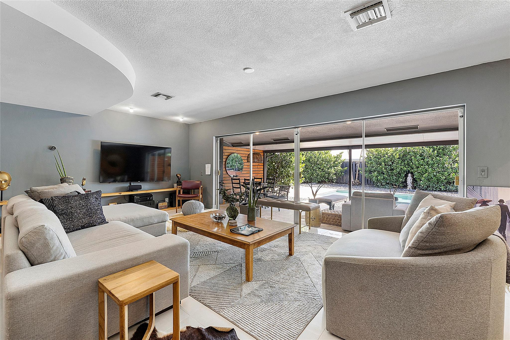 5260 NE 17th Ter
