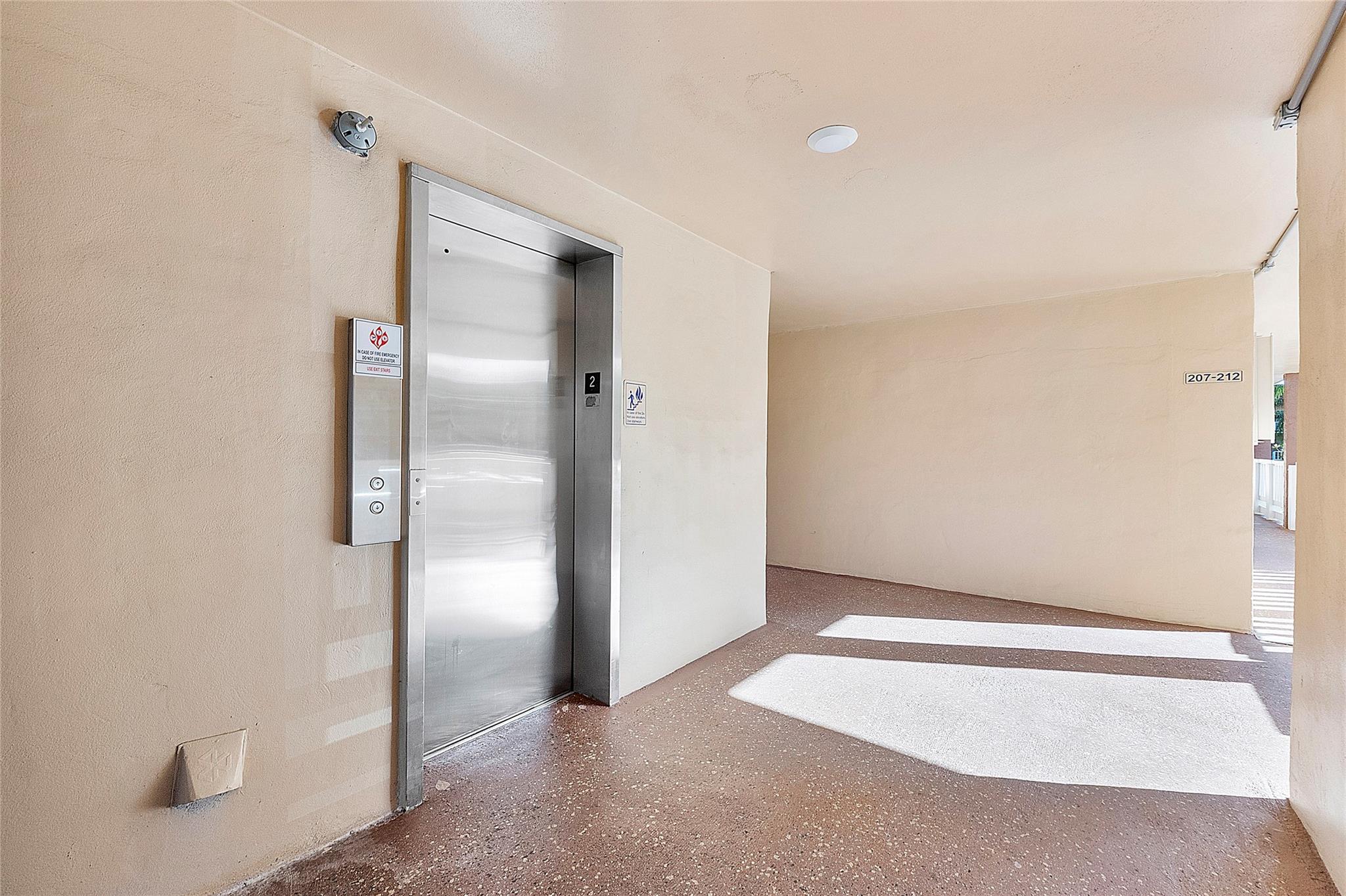 2761 N Pine Island Rd 204
