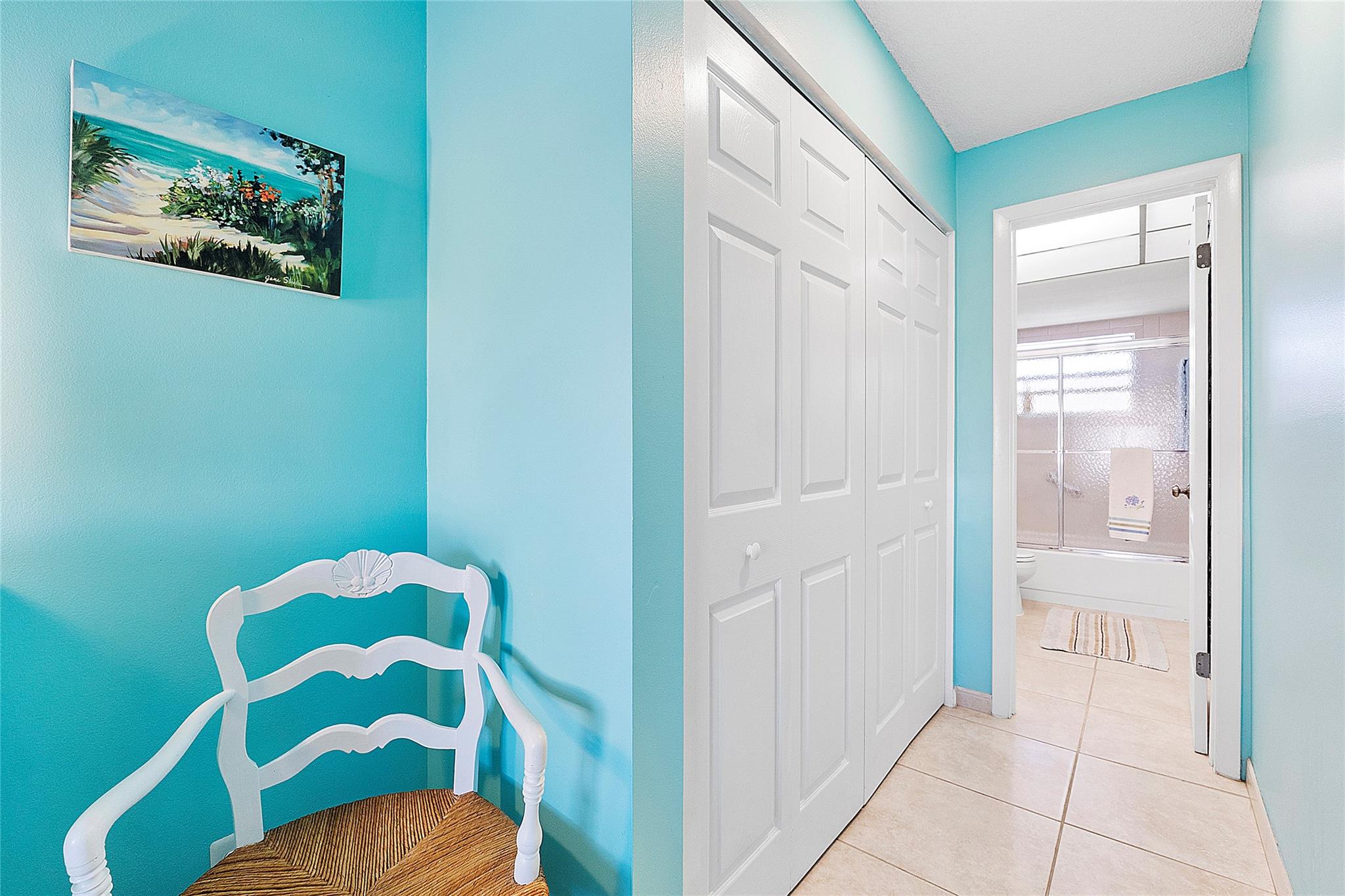 2761 N Pine Island Rd 204