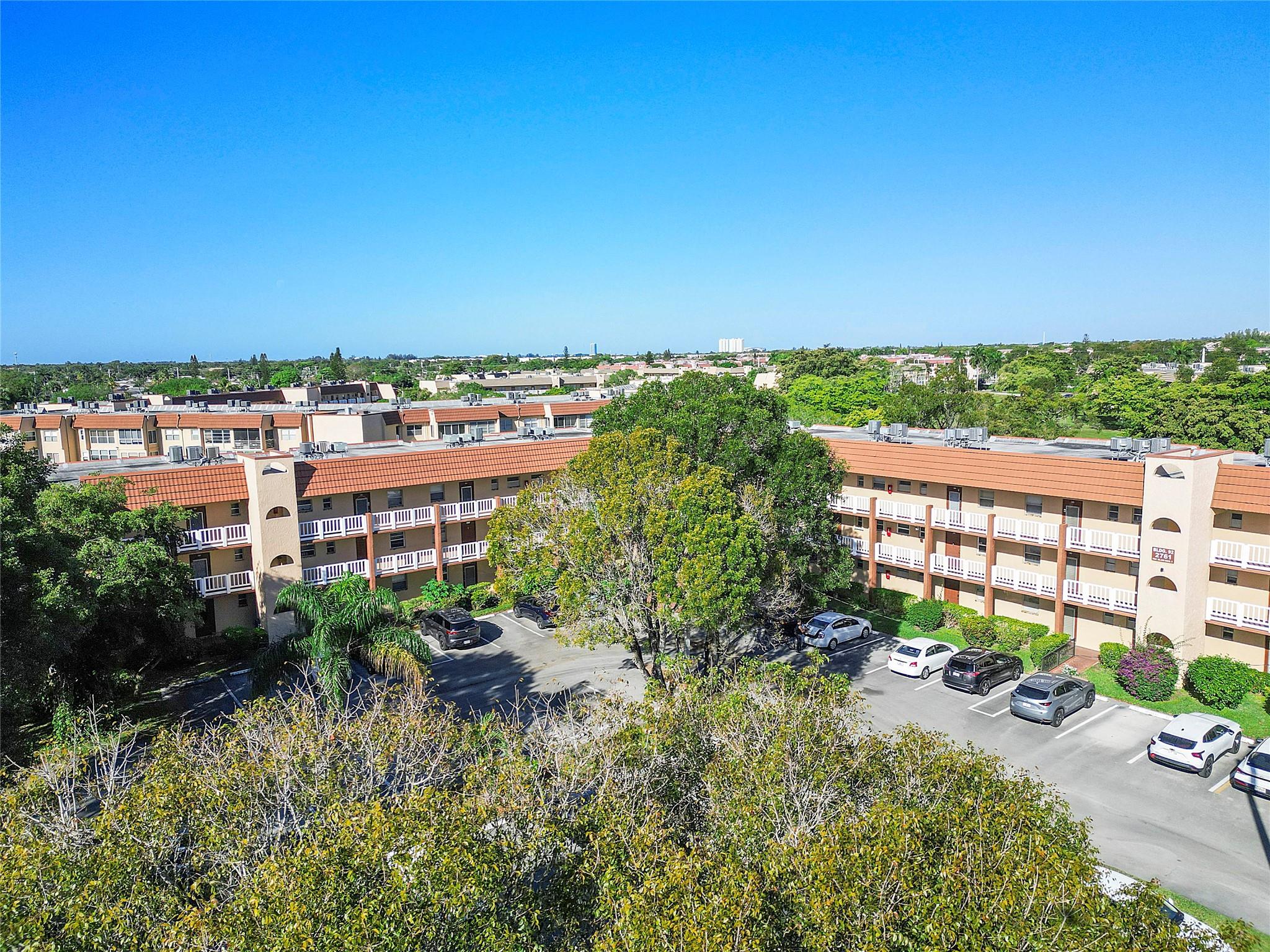 2761 N Pine Island Rd 204