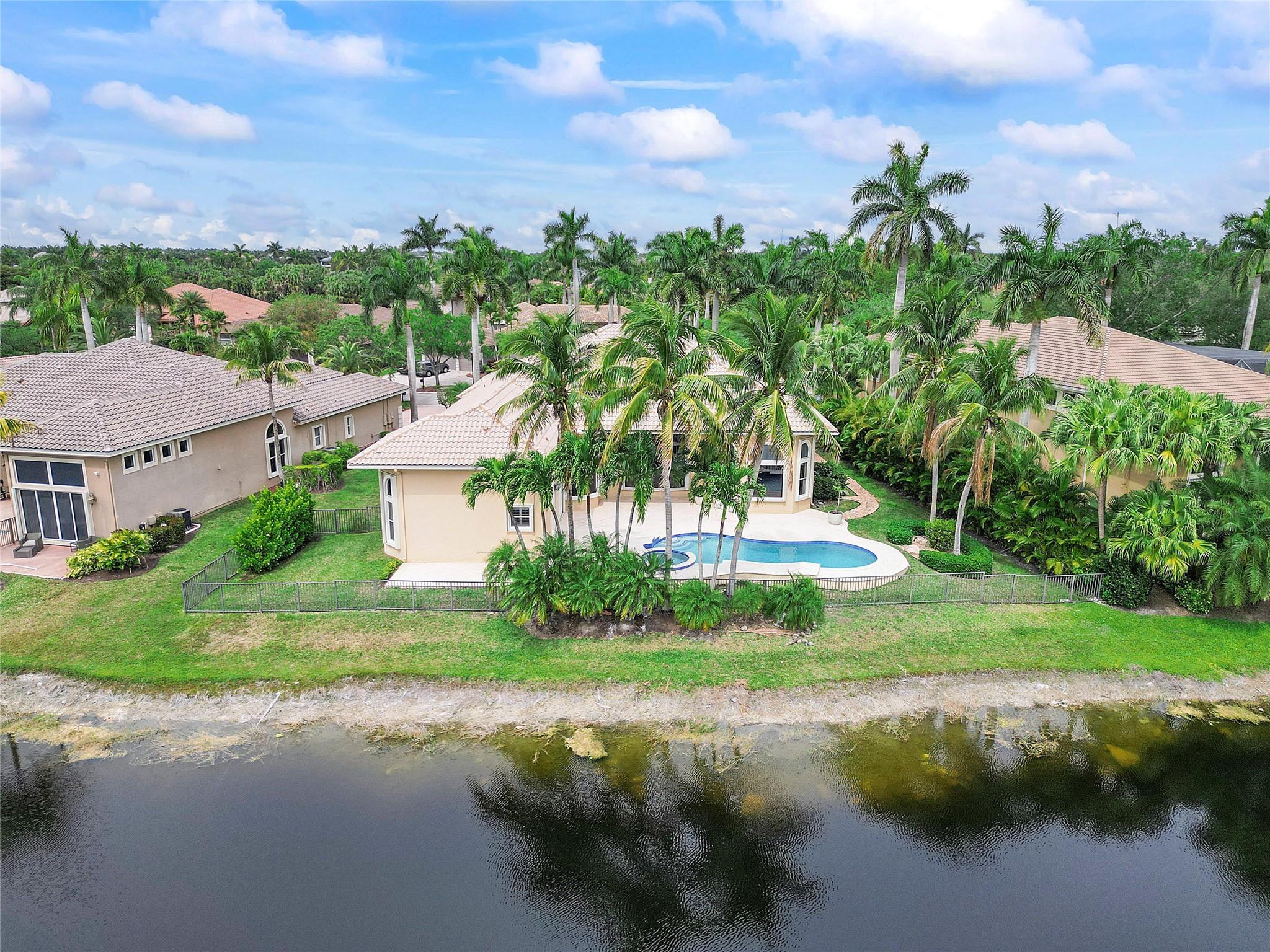 6207 NW 120th Dr