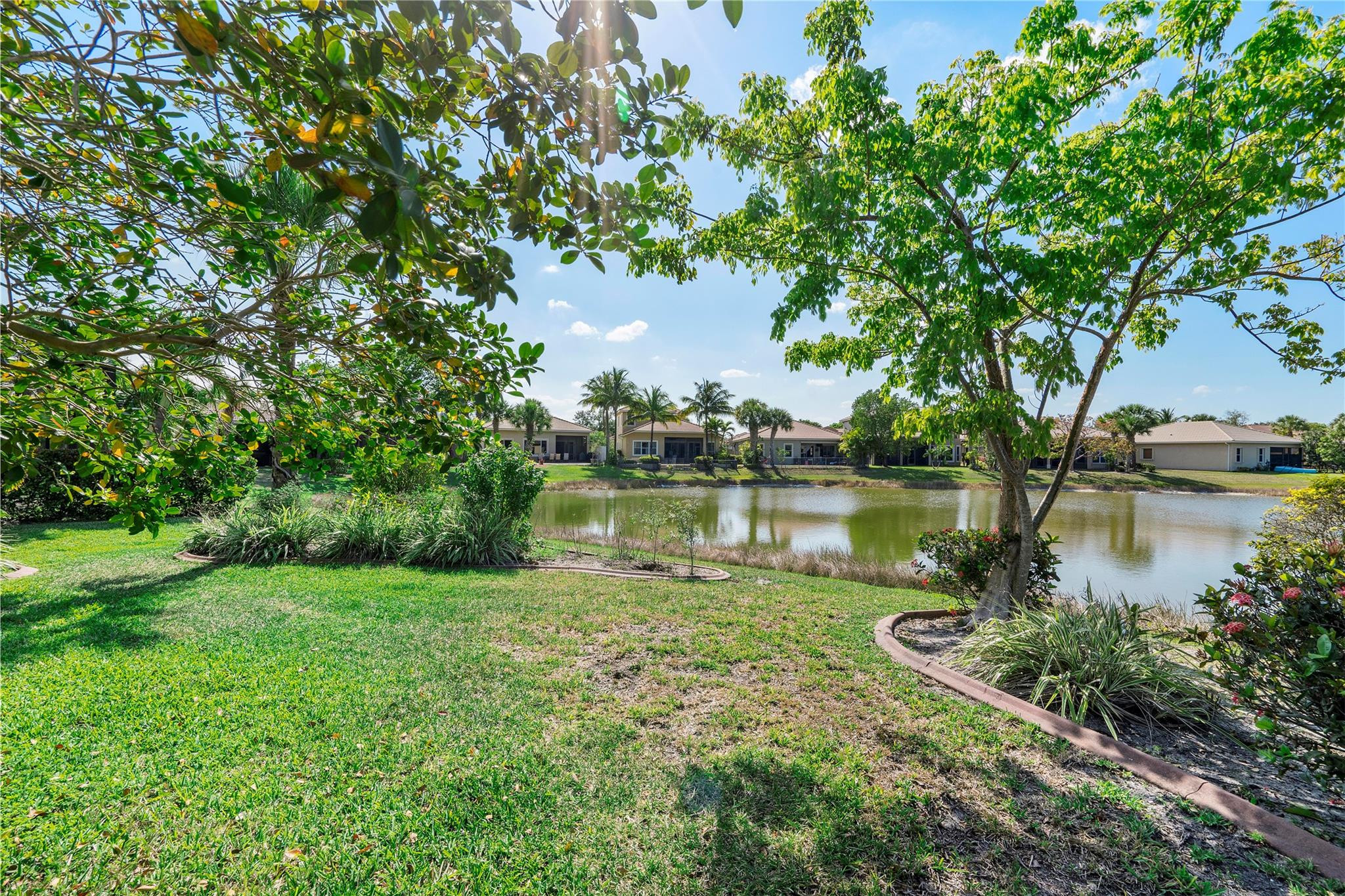 12319 NW 77th Mnr
