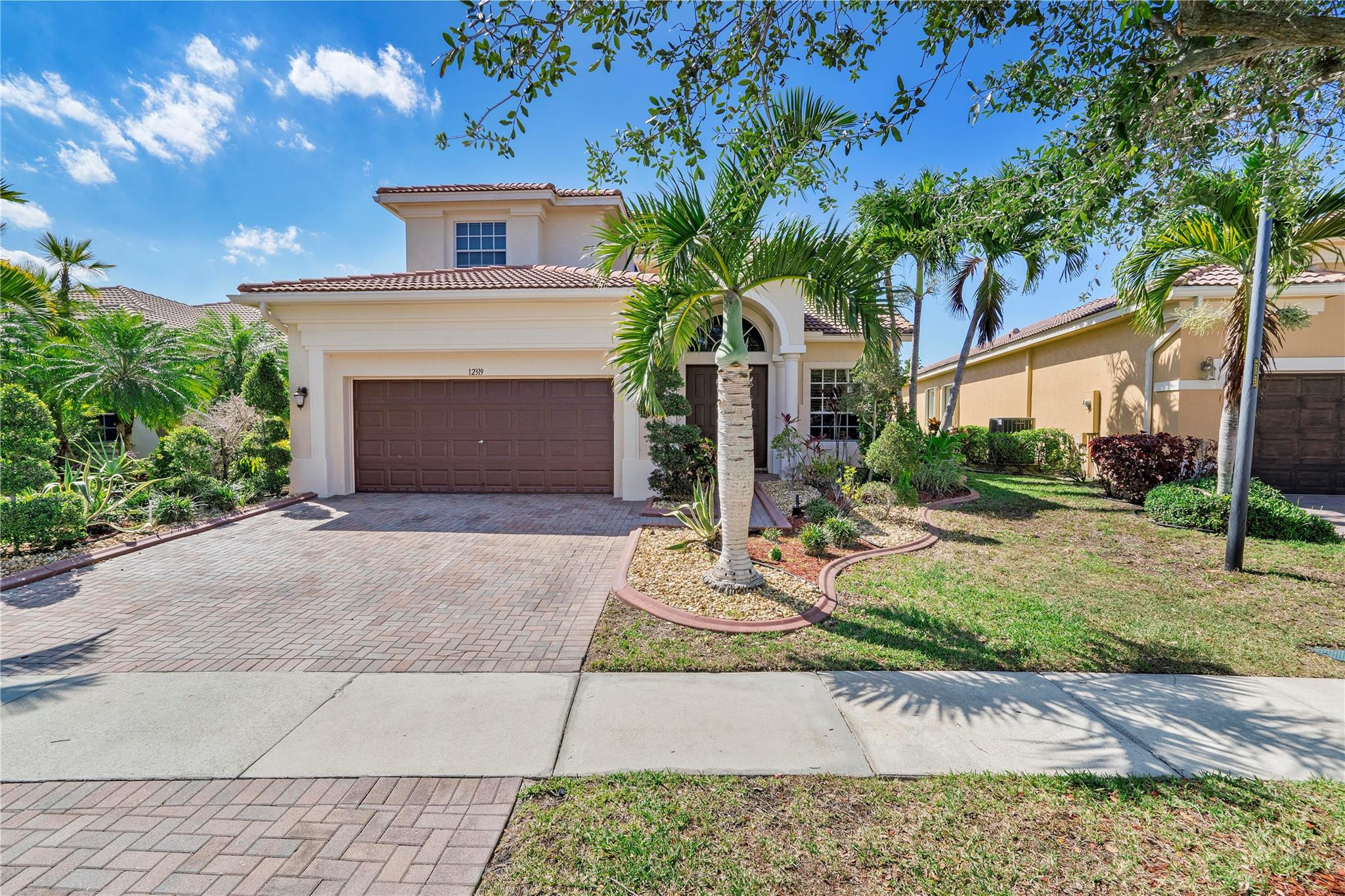 12319 NW 77th Mnr