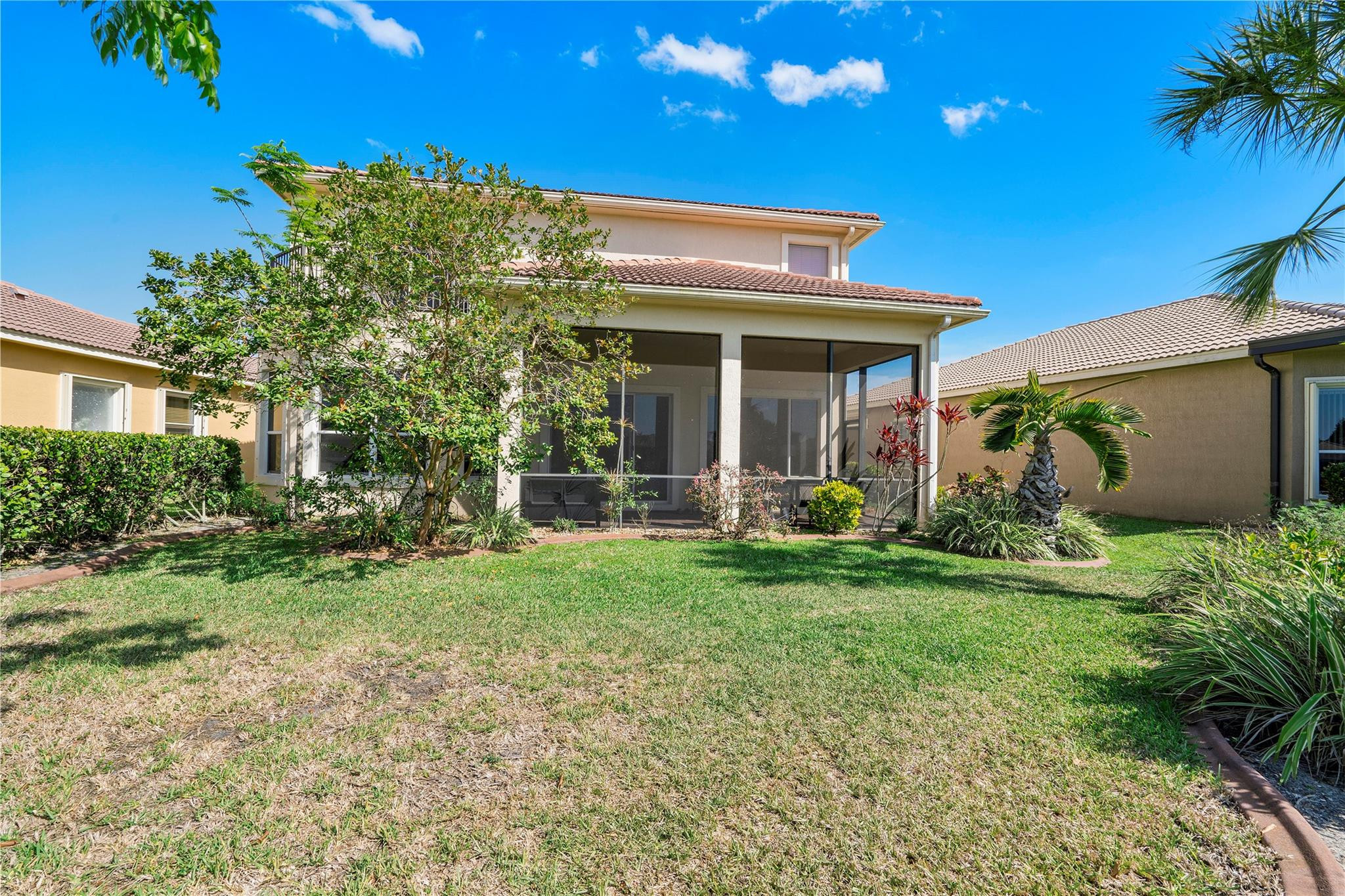 12319 NW 77th Mnr