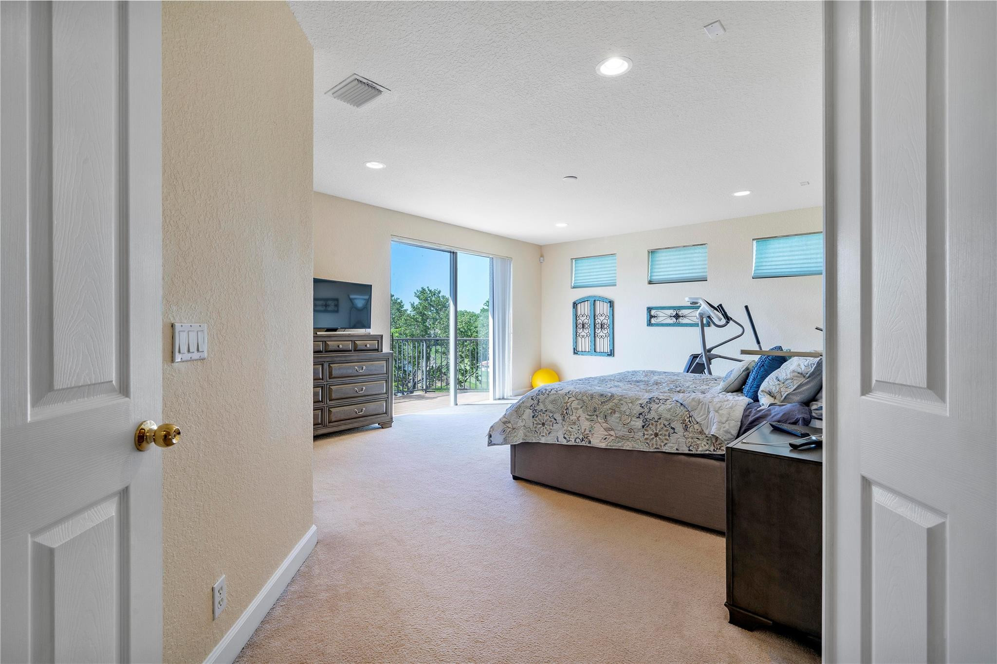 12319 NW 77th Mnr