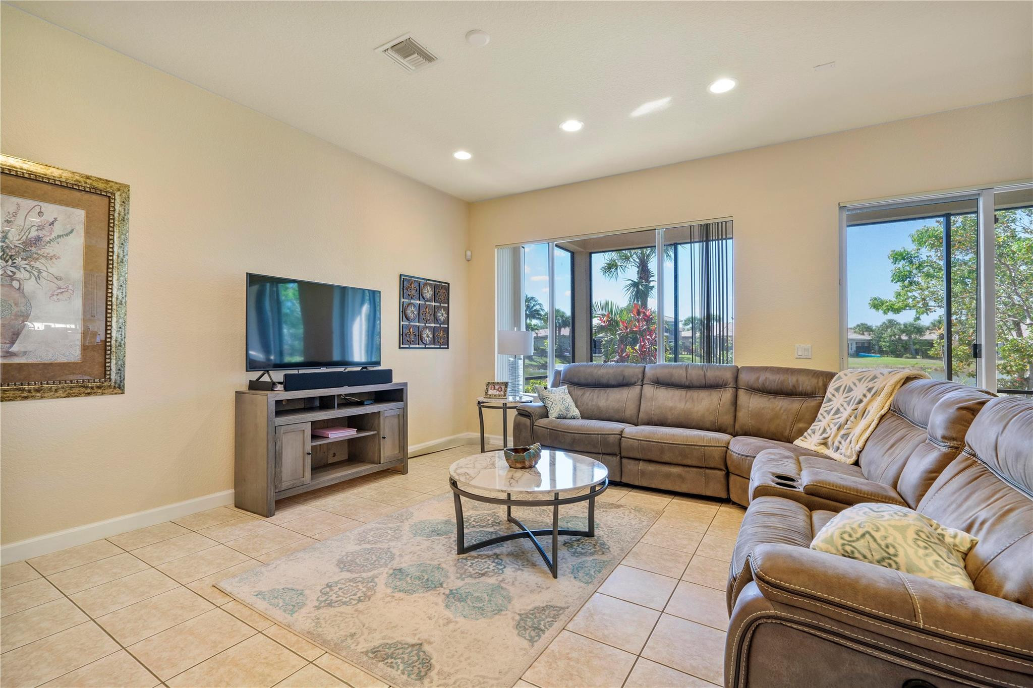 12319 NW 77th Mnr