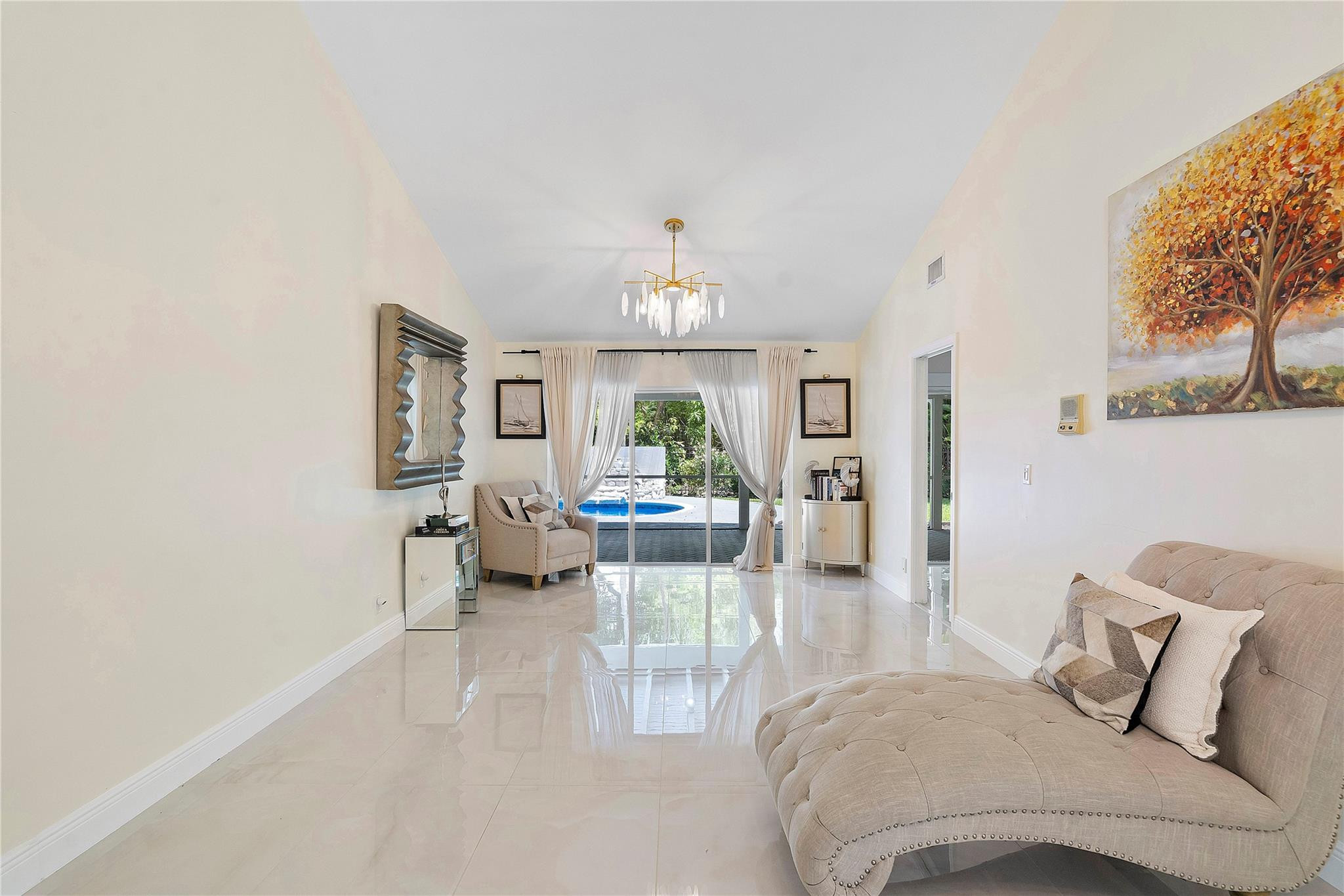 10209 Vestal Ct