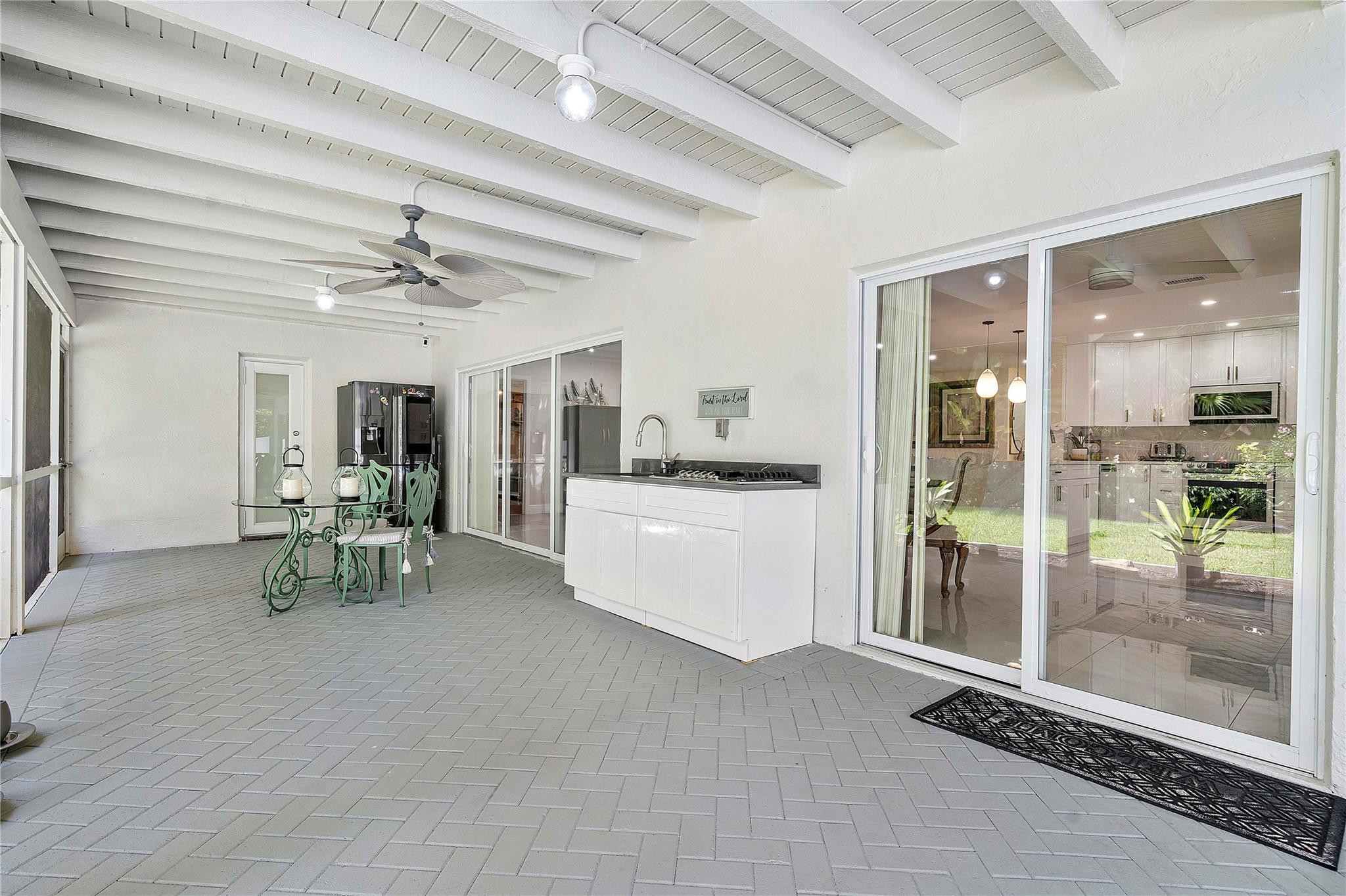 10209 Vestal Ct