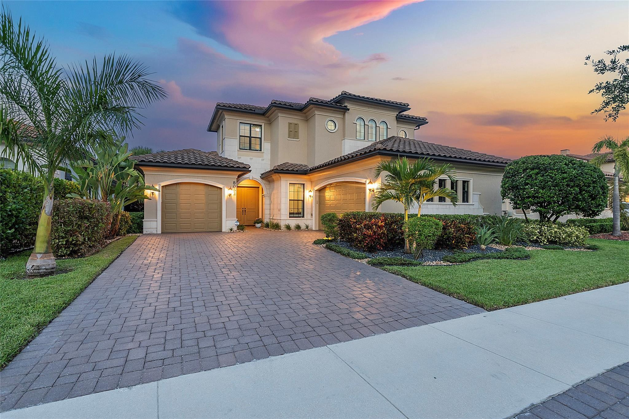 8062 NW 112th Ter