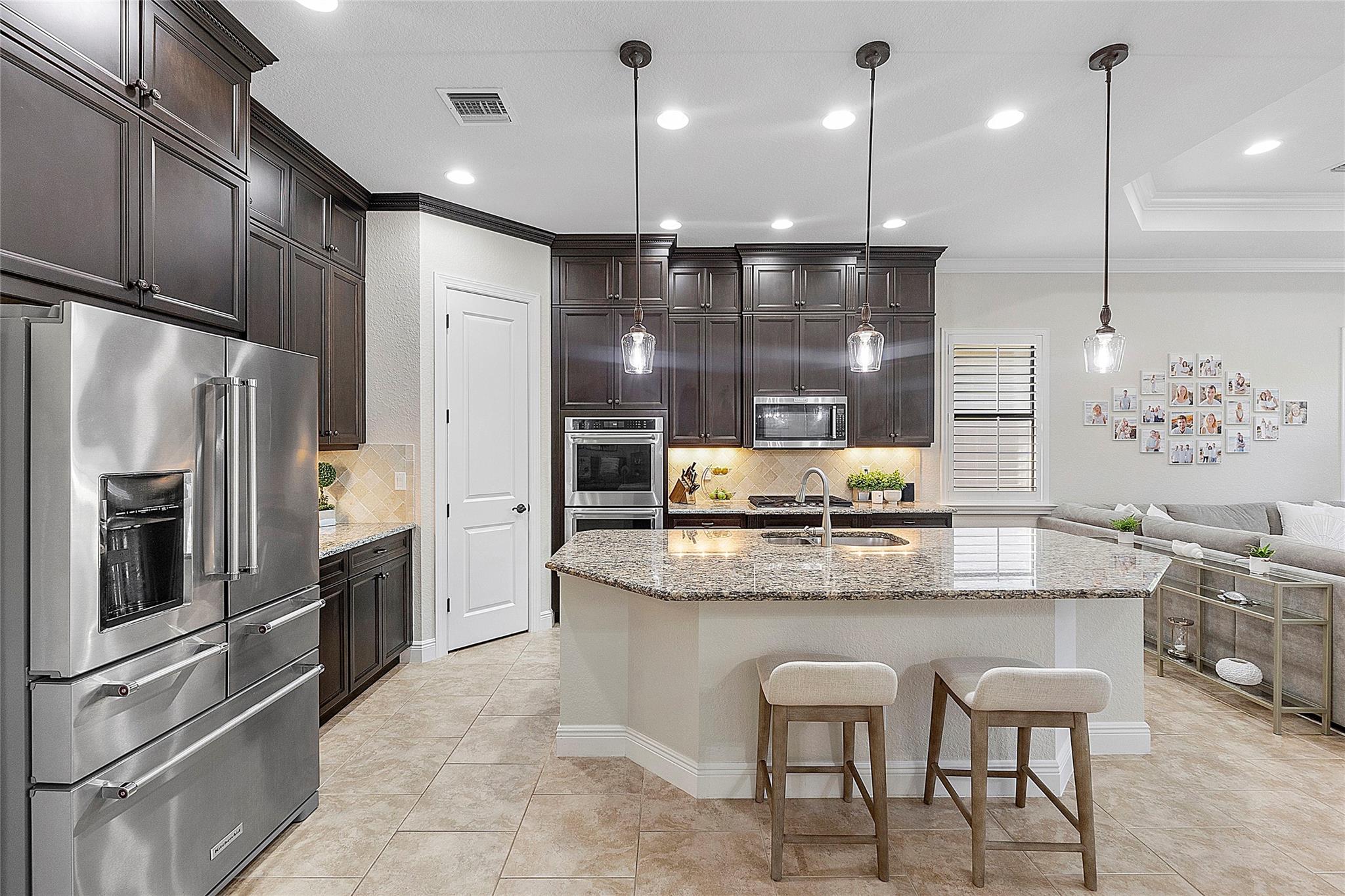 8062 NW 112th Ter