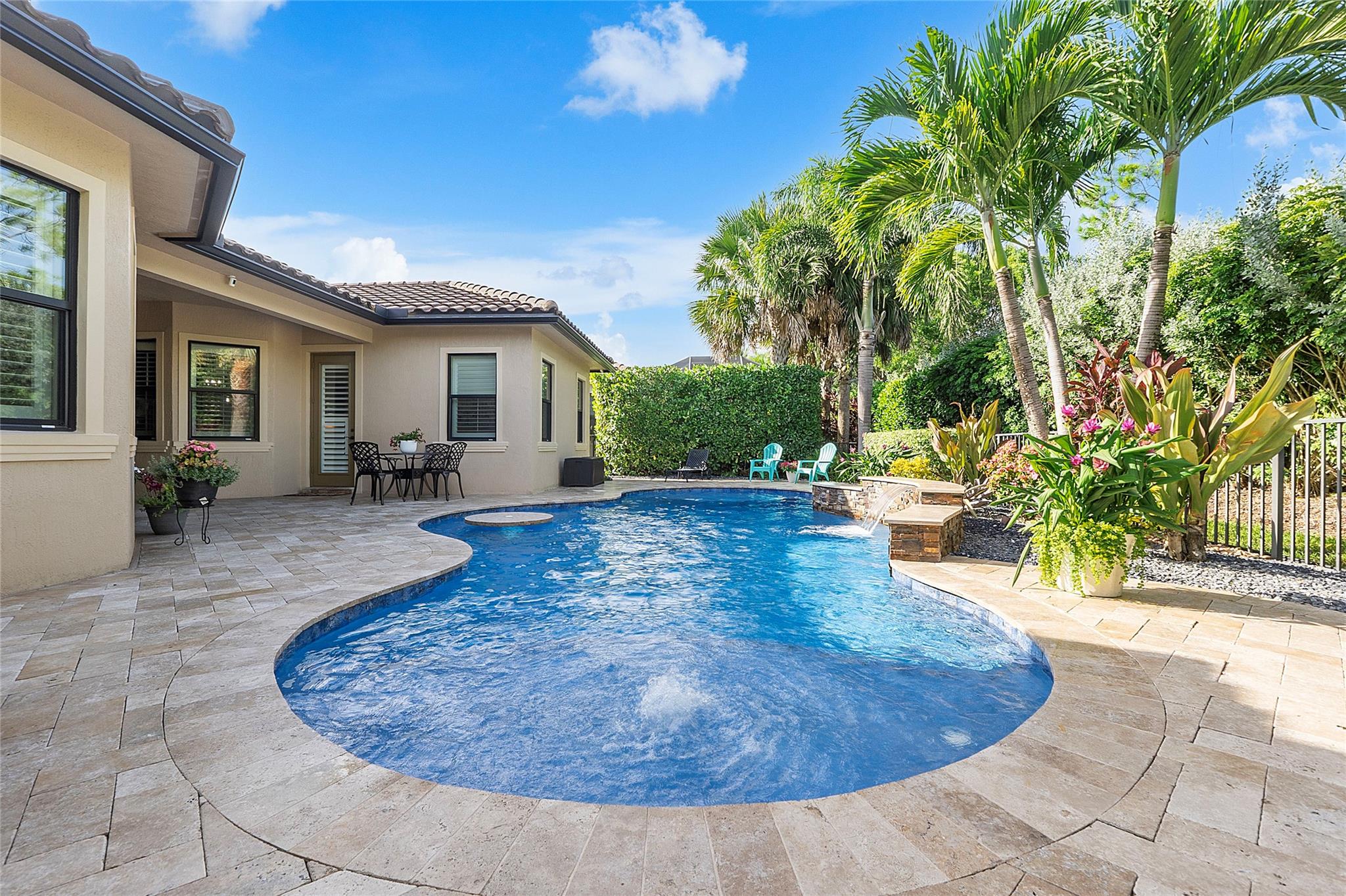 8062 NW 112th Ter